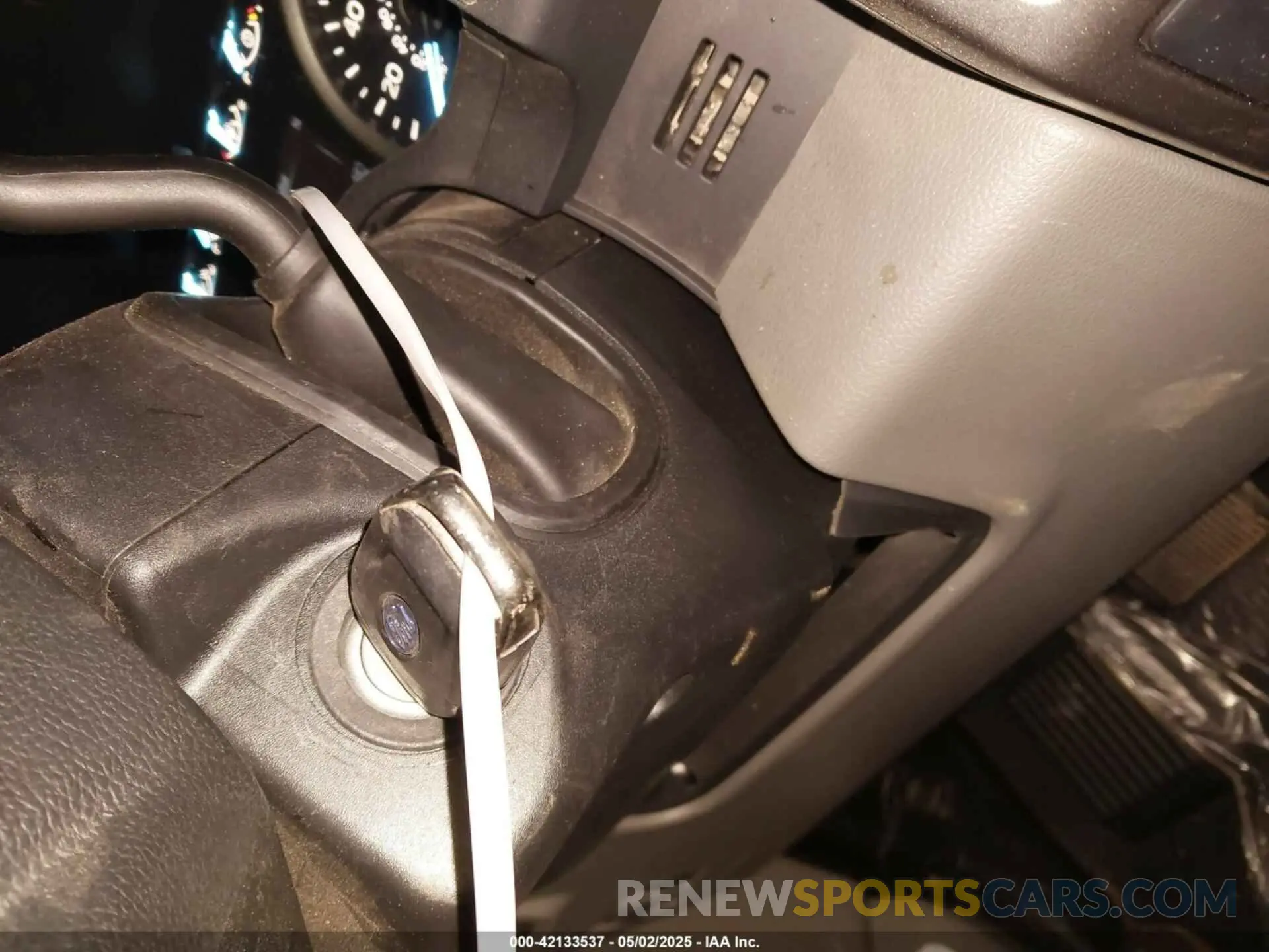 11 Photograph of a damaged car 1FTEW1E45KKC76090 FORD F-150 2019