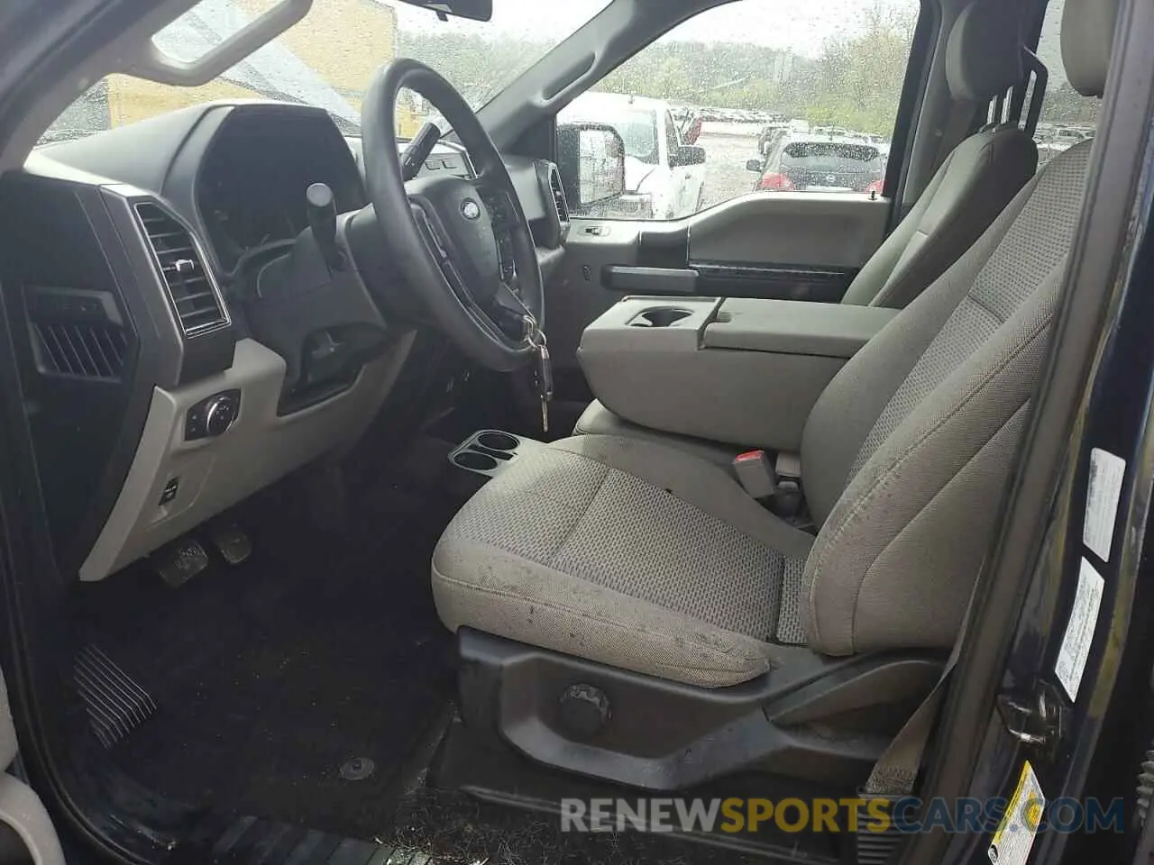 7 Photograph of a damaged car 1FTEW1E46KFB04725 FORD F-150 2019
