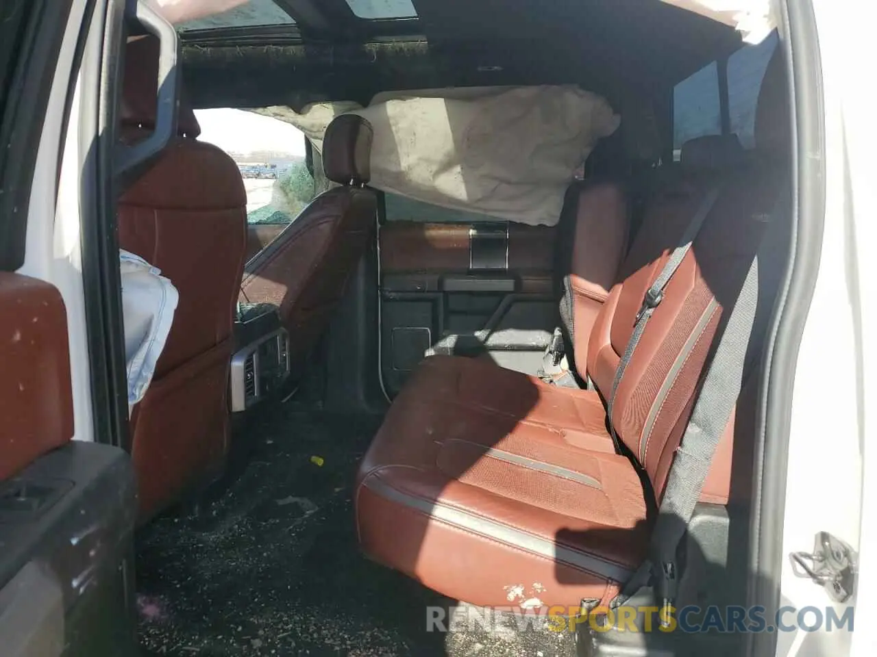 10 Photograph of a damaged car 1FTEW1E46KFD25631 FORD F-150 2019