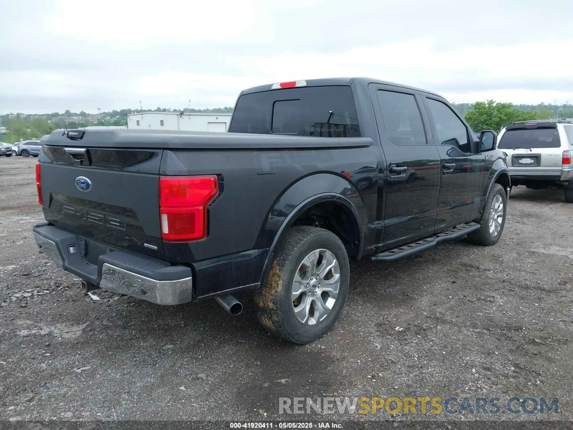 4 Photograph of a damaged car 1FTEW1E46KKD61875 FORD F-150 2019