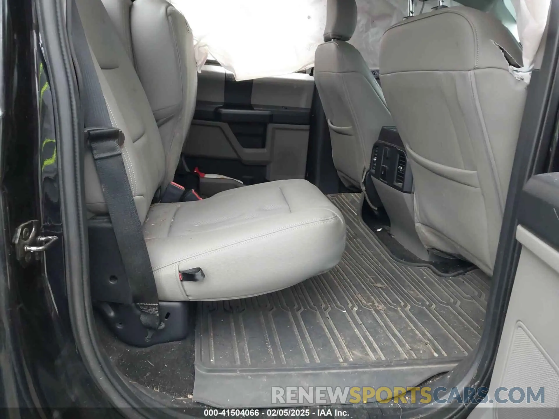8 Photograph of a damaged car 1FTEW1E46KKF08910 FORD F-150 2019