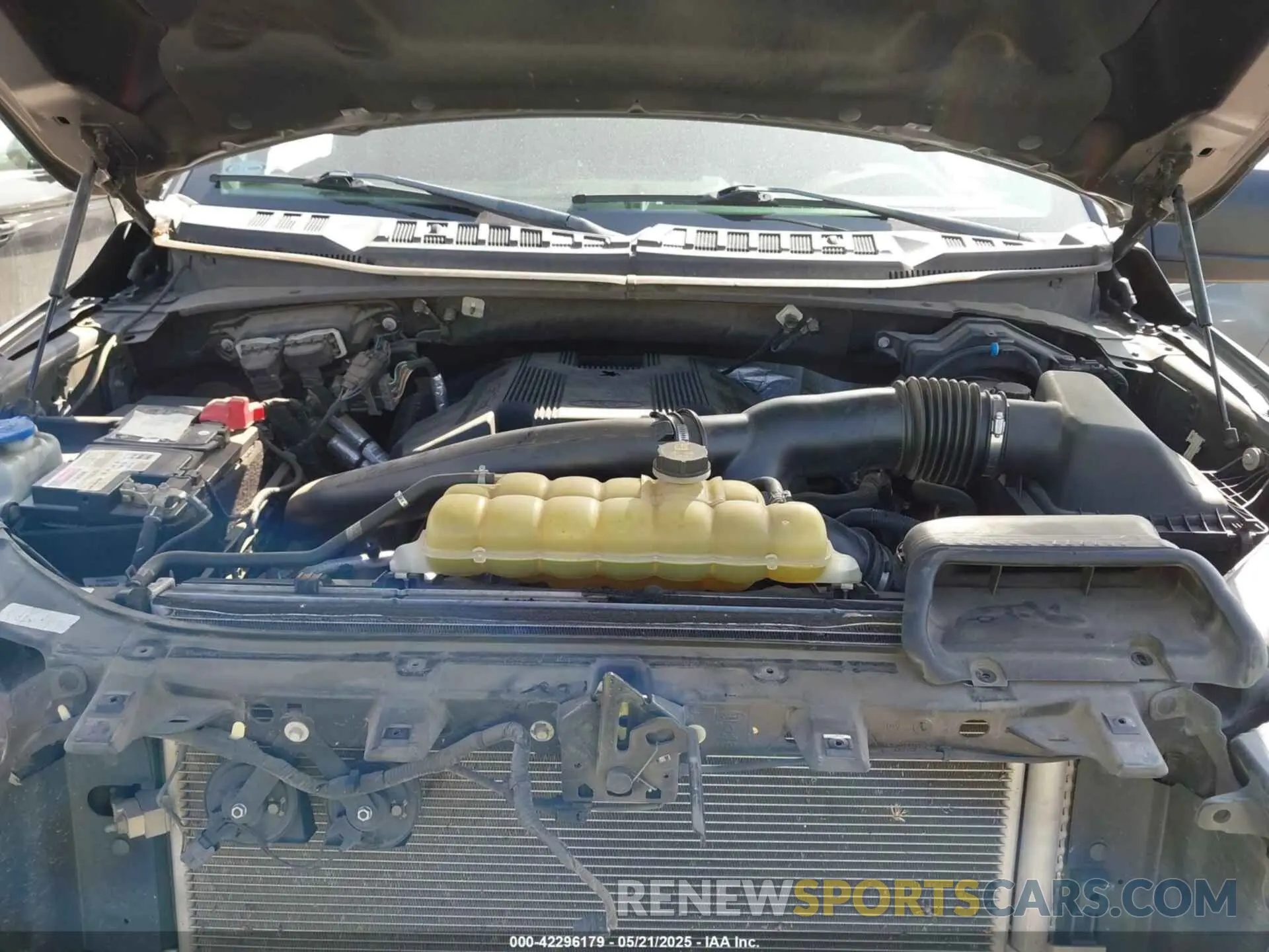 10 Photograph of a damaged car 1FTEW1E46KKF26646 FORD F-150 2019