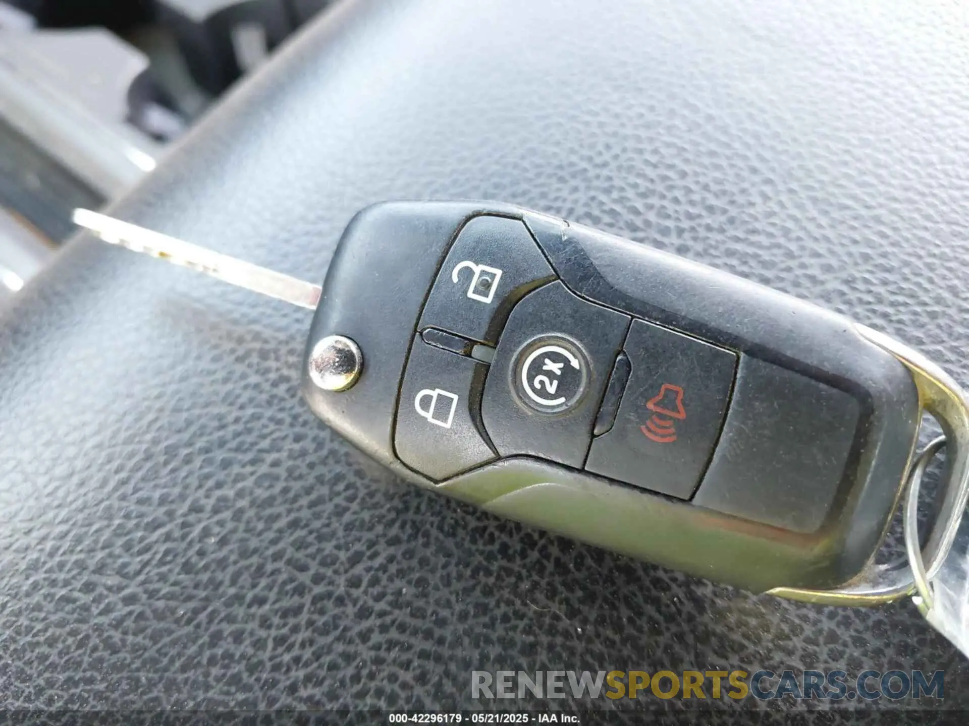 11 Photograph of a damaged car 1FTEW1E46KKF26646 FORD F-150 2019