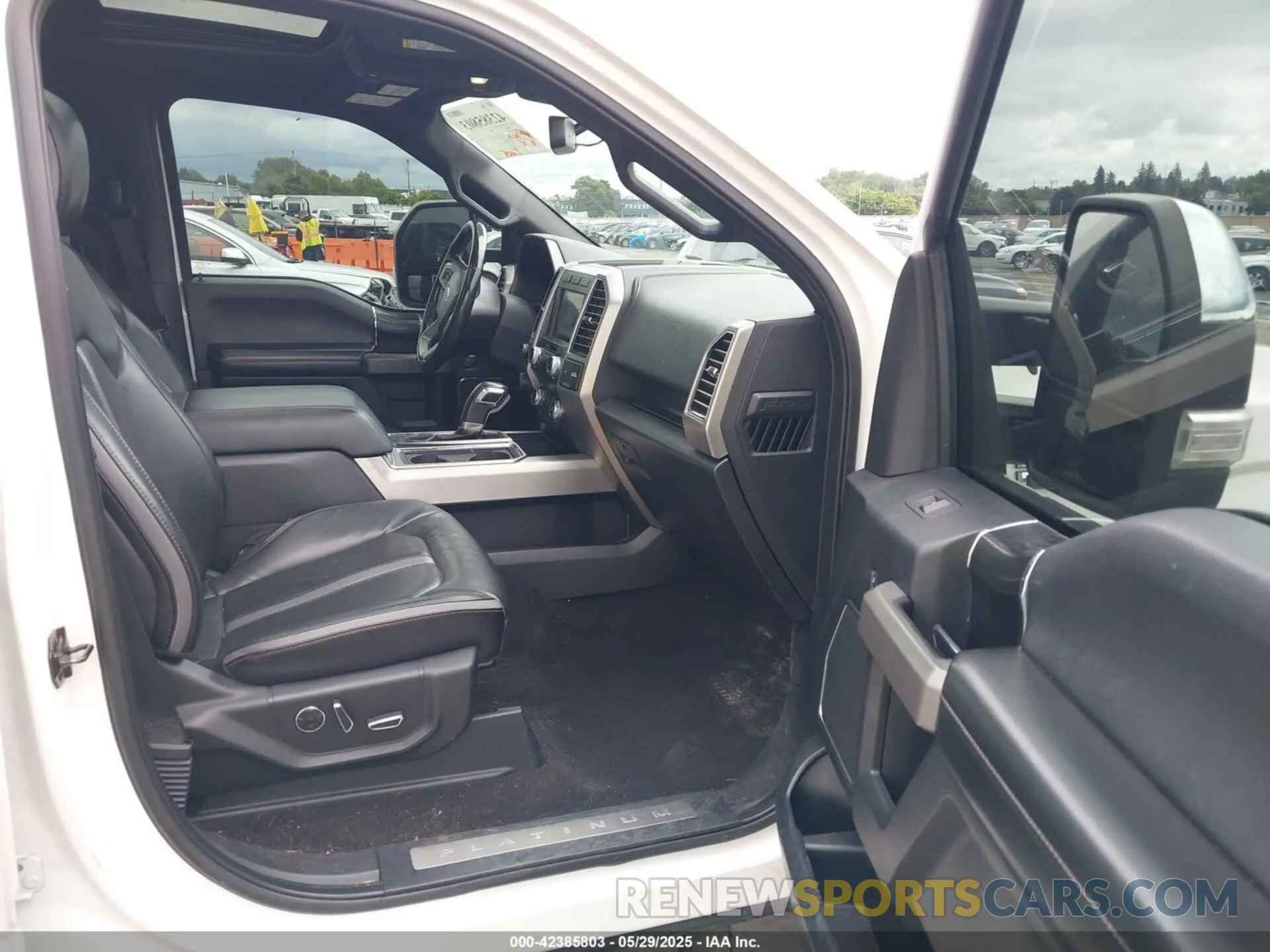 5 Photograph of a damaged car 1FTEW1E47KFA84050 FORD F-150 2019