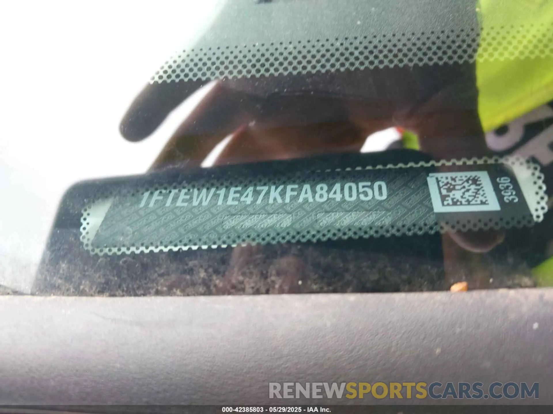 9 Photograph of a damaged car 1FTEW1E47KFA84050 FORD F-150 2019