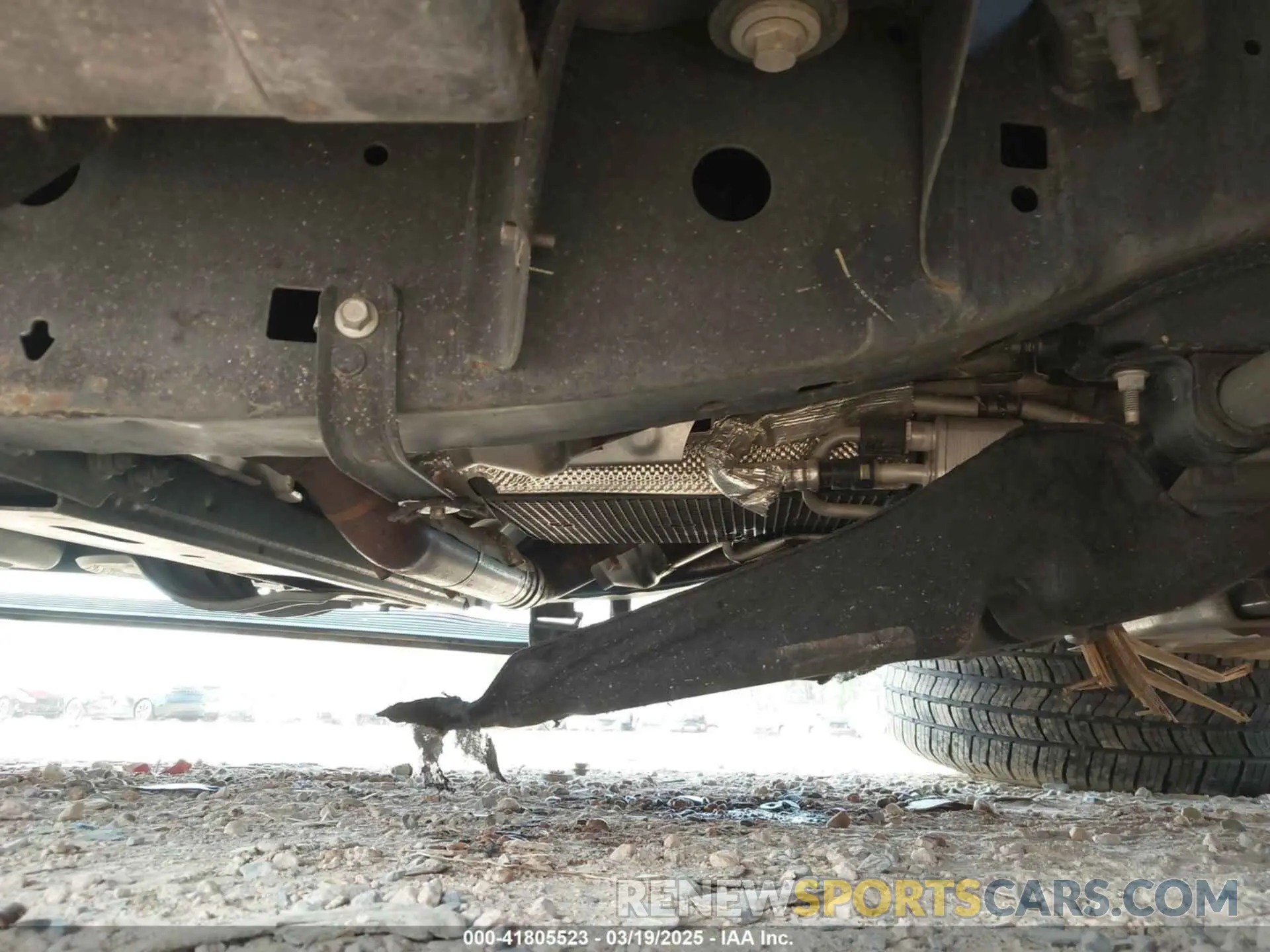 18 Photograph of a damaged car 1FTEW1E47KFC30060 FORD F-150 2019