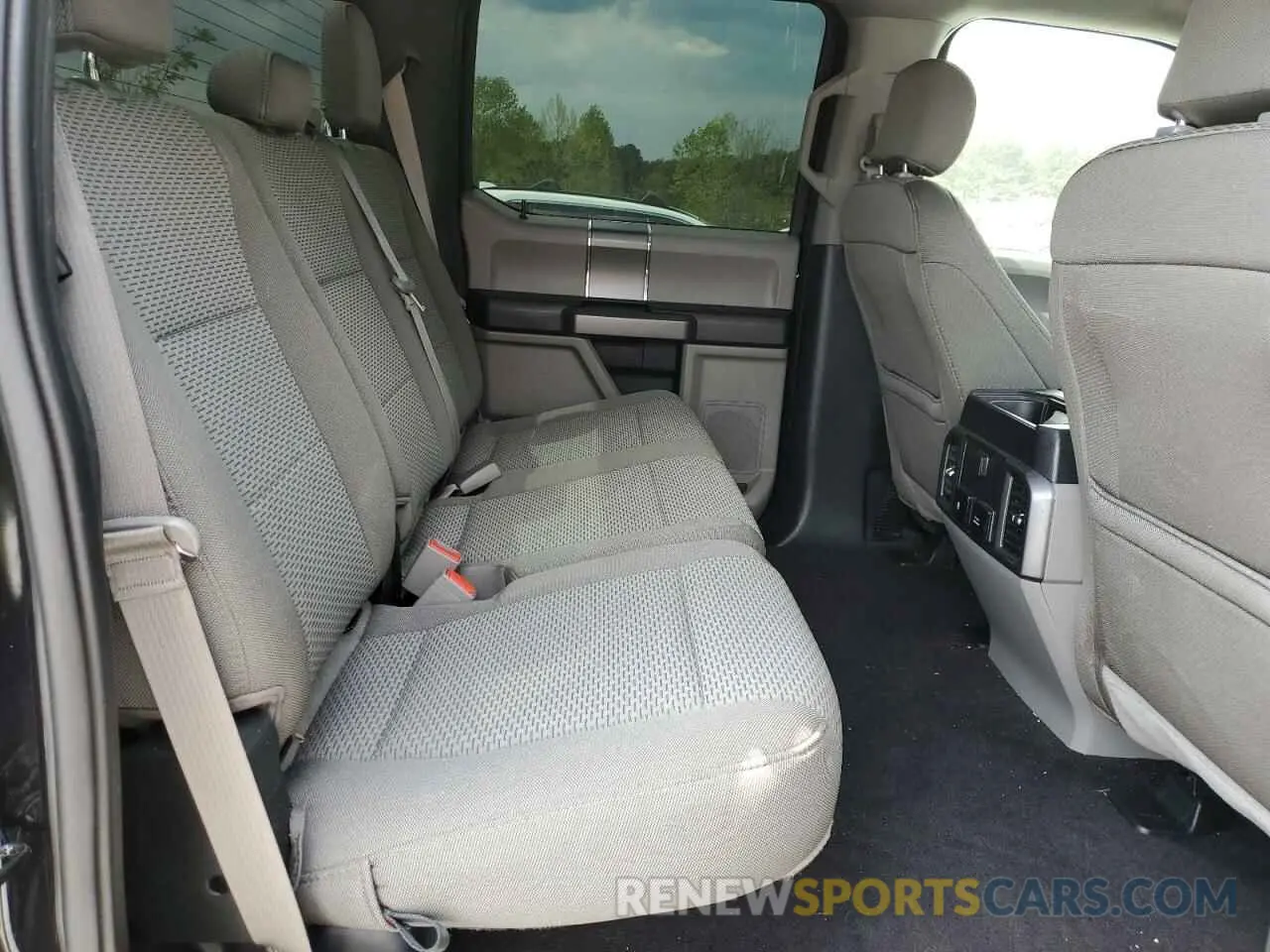10 Photograph of a damaged car 1FTEW1E48KKD25542 FORD F-150 2019