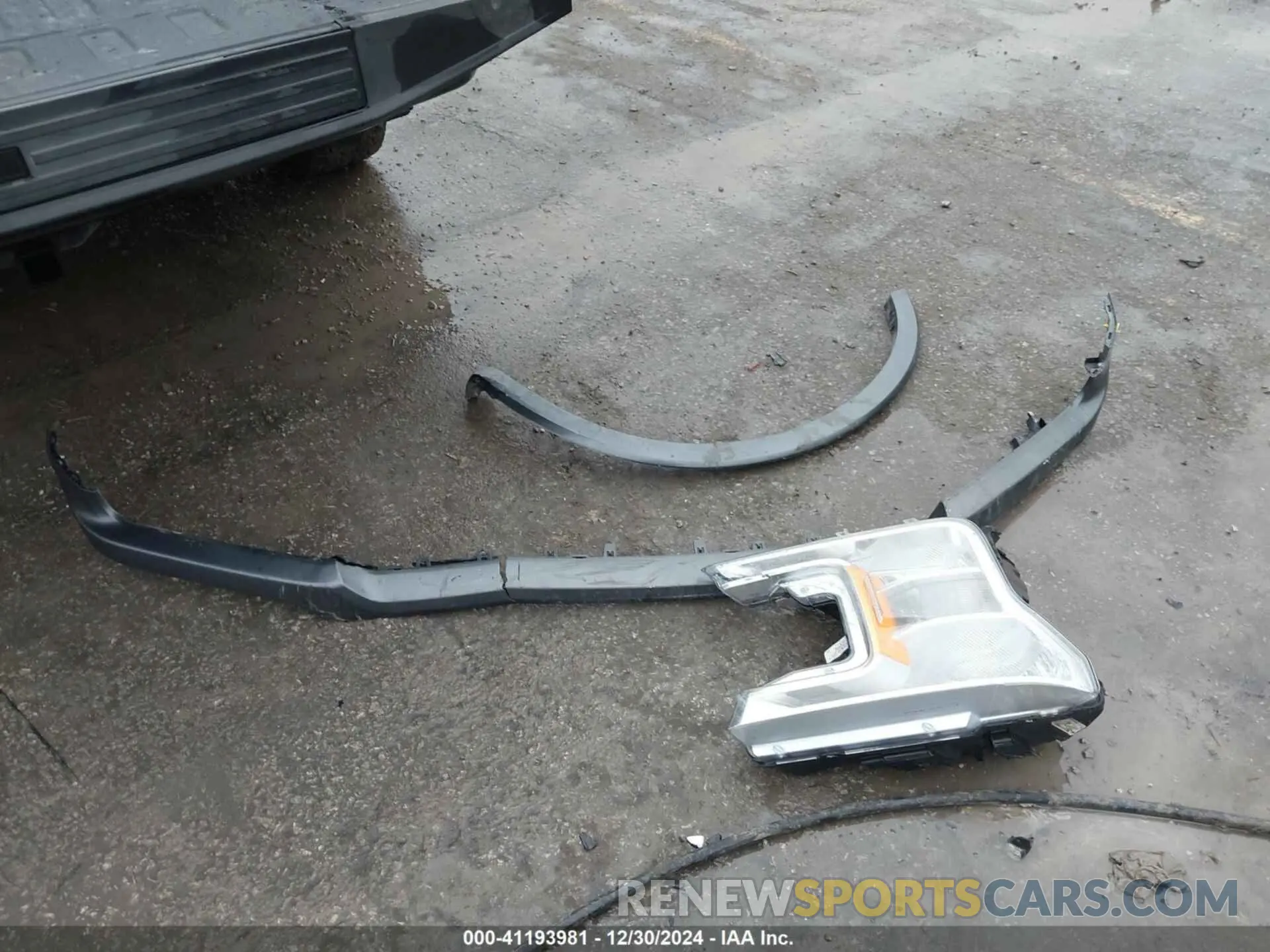 12 Photograph of a damaged car 1FTEW1E49KFB29702 FORD F-150 2019