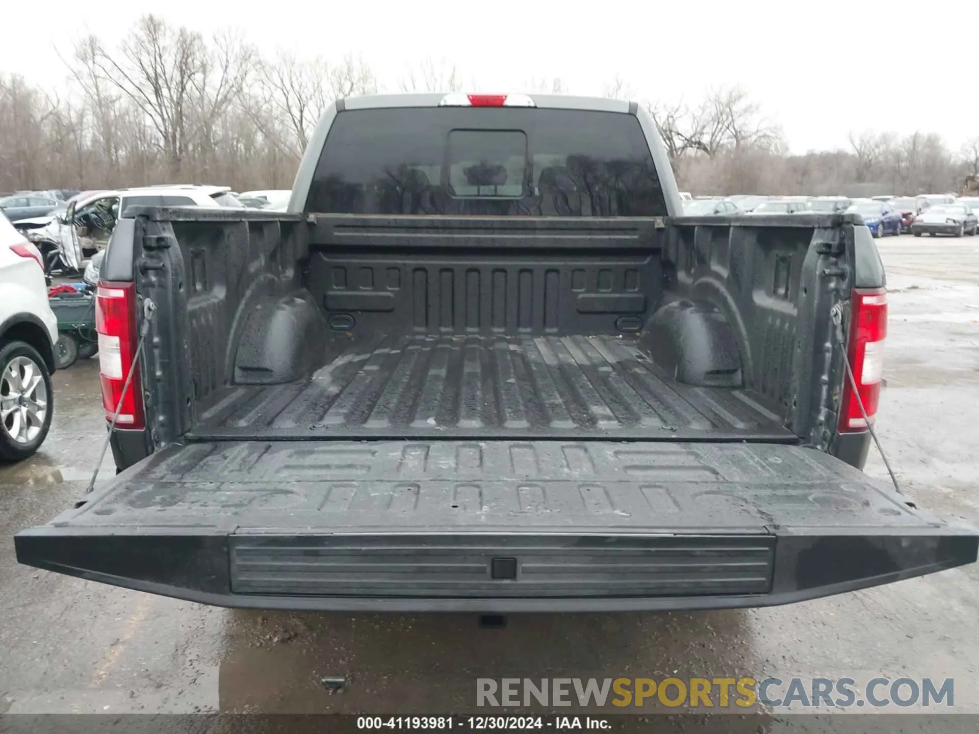 18 Photograph of a damaged car 1FTEW1E49KFB29702 FORD F-150 2019