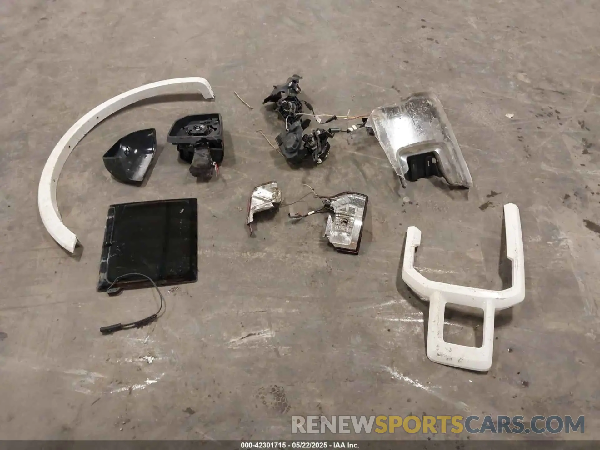 11 Photograph of a damaged car 1FTEW1E49KFB73215 FORD F-150 2019