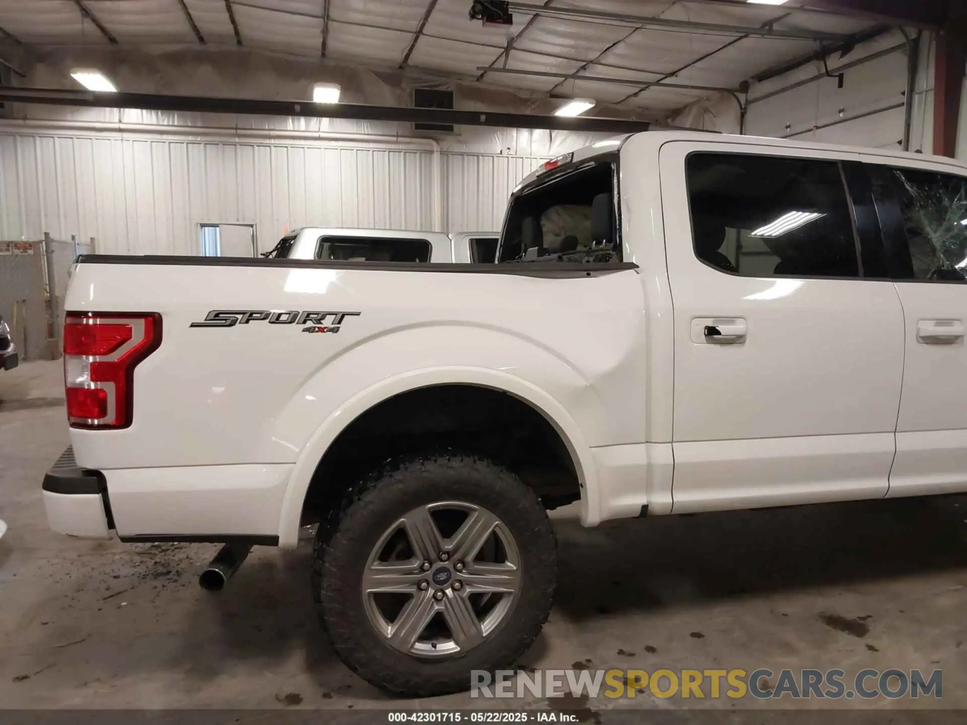 19 Photograph of a damaged car 1FTEW1E49KFB73215 FORD F-150 2019