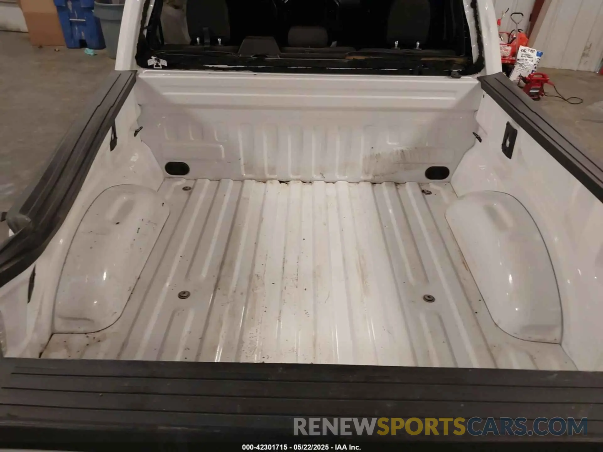 21 Photograph of a damaged car 1FTEW1E49KFB73215 FORD F-150 2019
