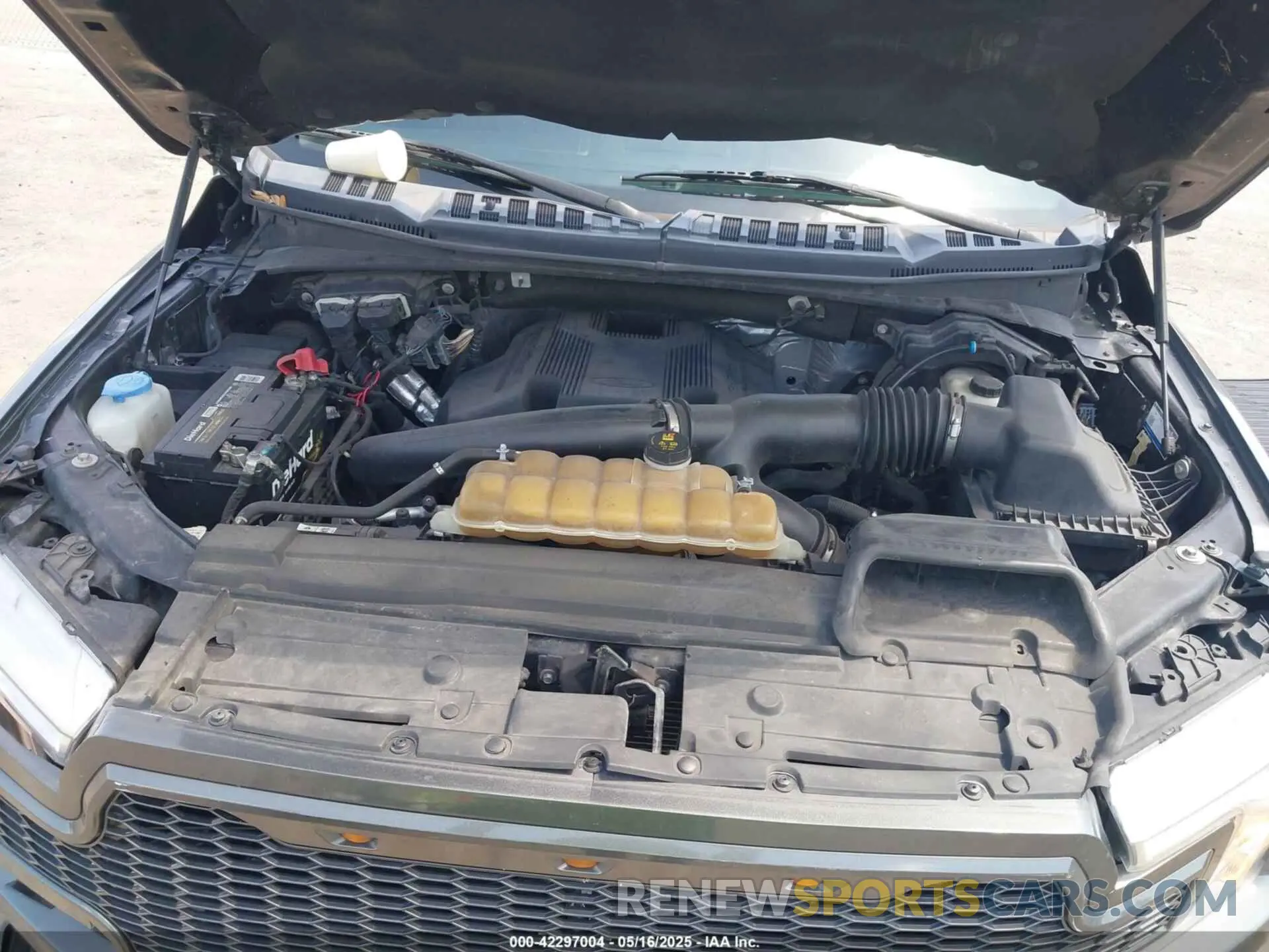 10 Photograph of a damaged car 1FTEW1E4XKKF19151 FORD F-150 2019