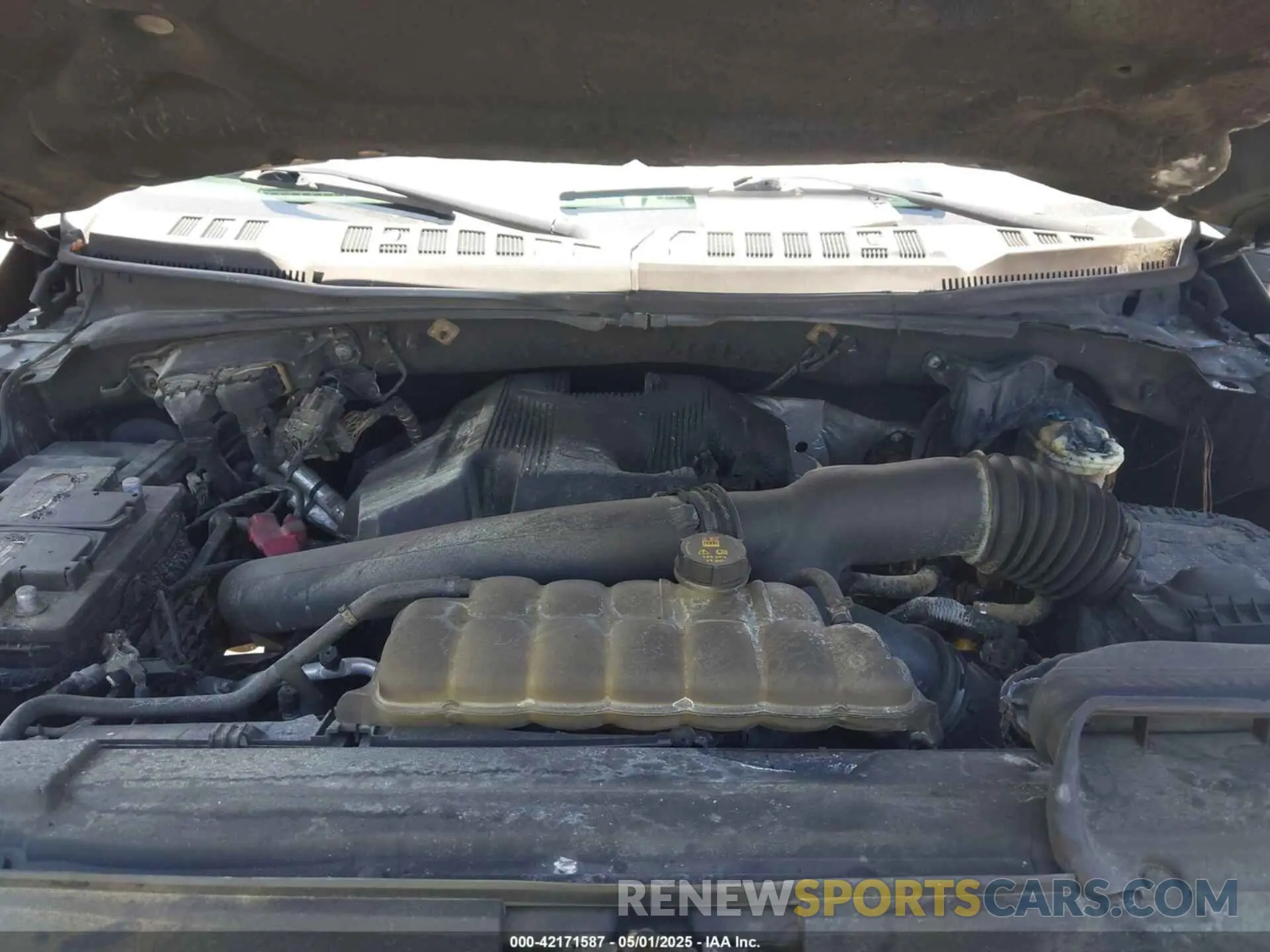 10 Photograph of a damaged car 1FTEW1E4XKKF30179 FORD F-150 2019