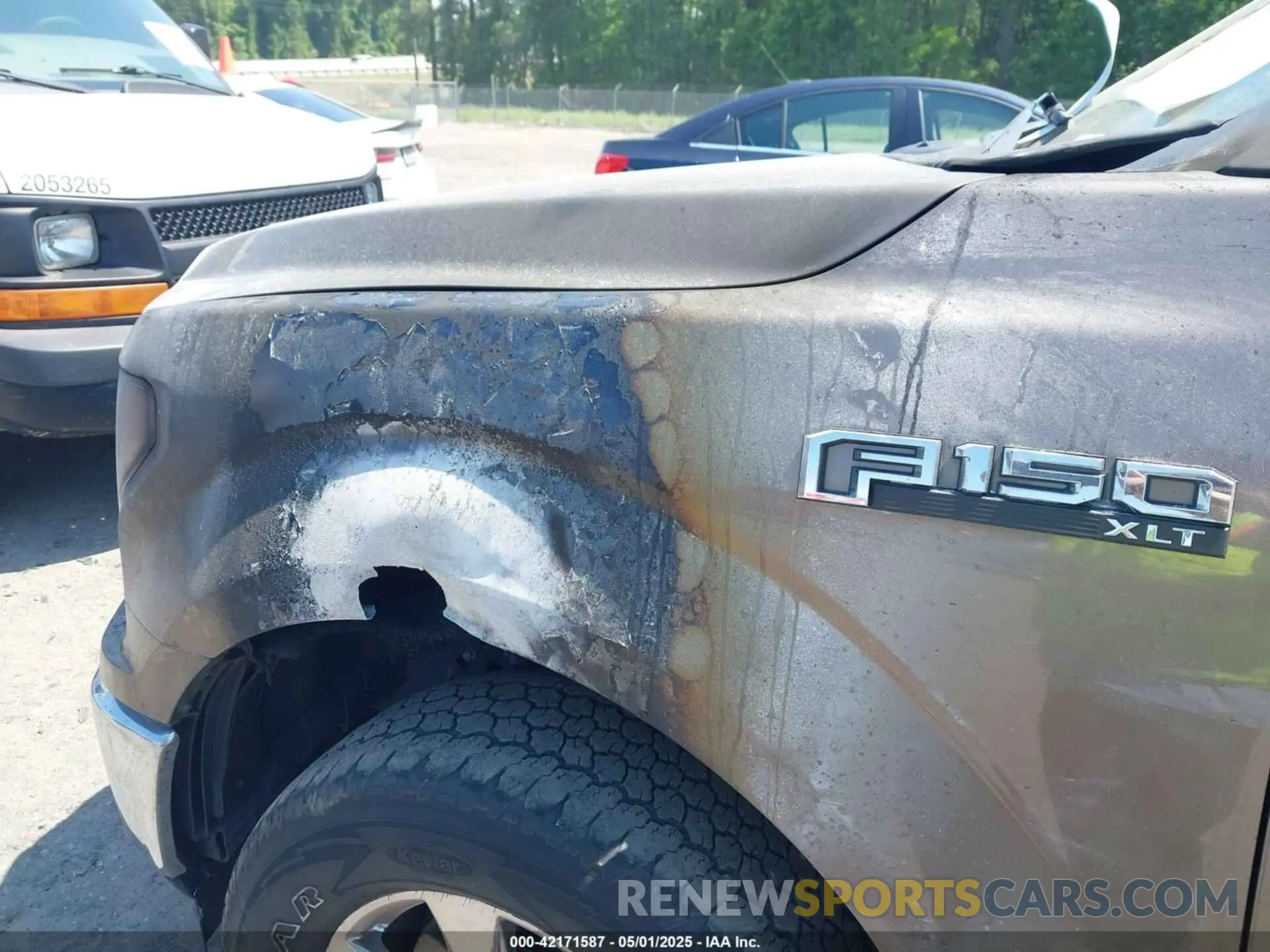 6 Photograph of a damaged car 1FTEW1E4XKKF30179 FORD F-150 2019