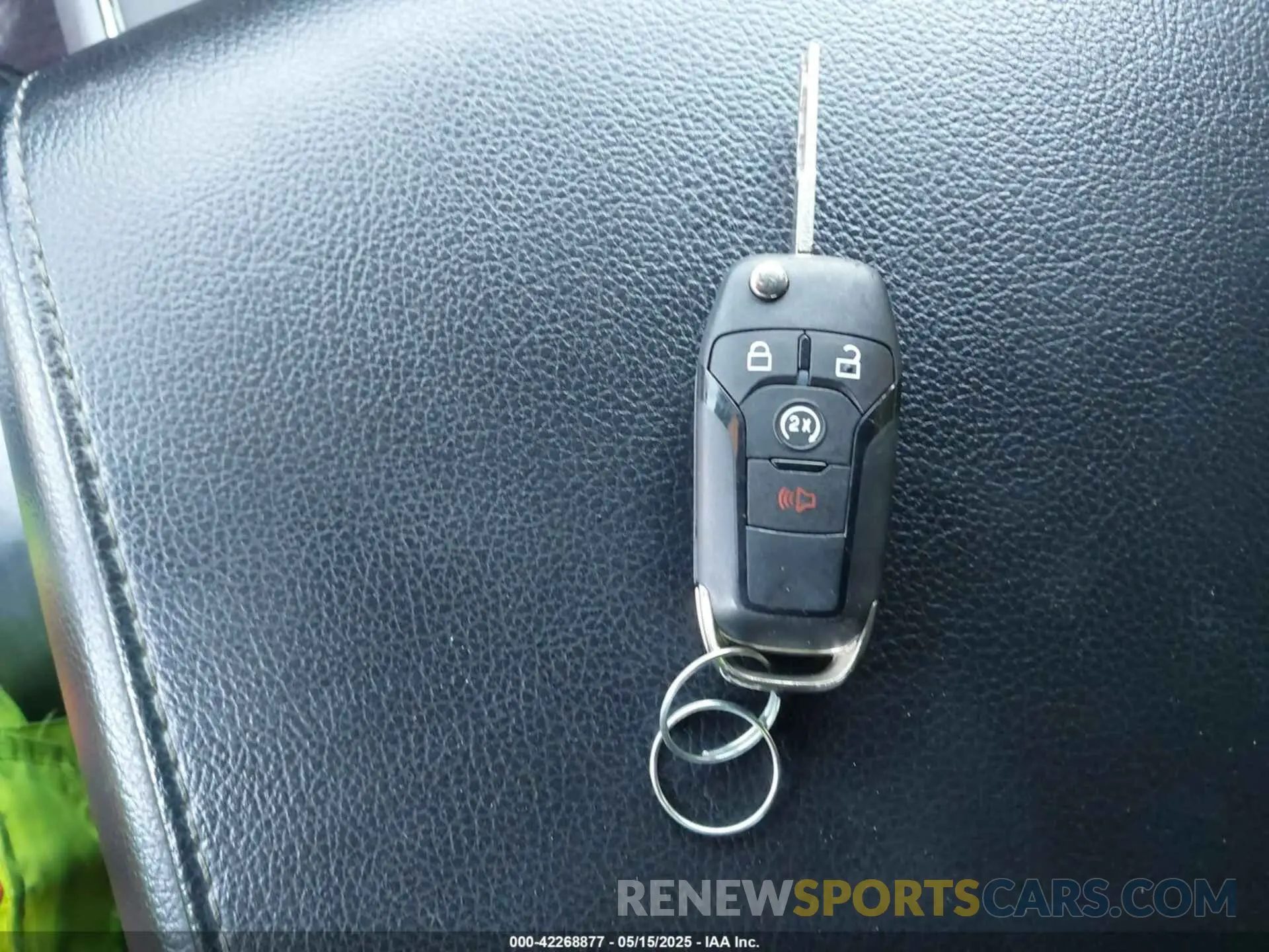 11 Photograph of a damaged car 1FTEW1E50KFC01637 FORD F-150 2019