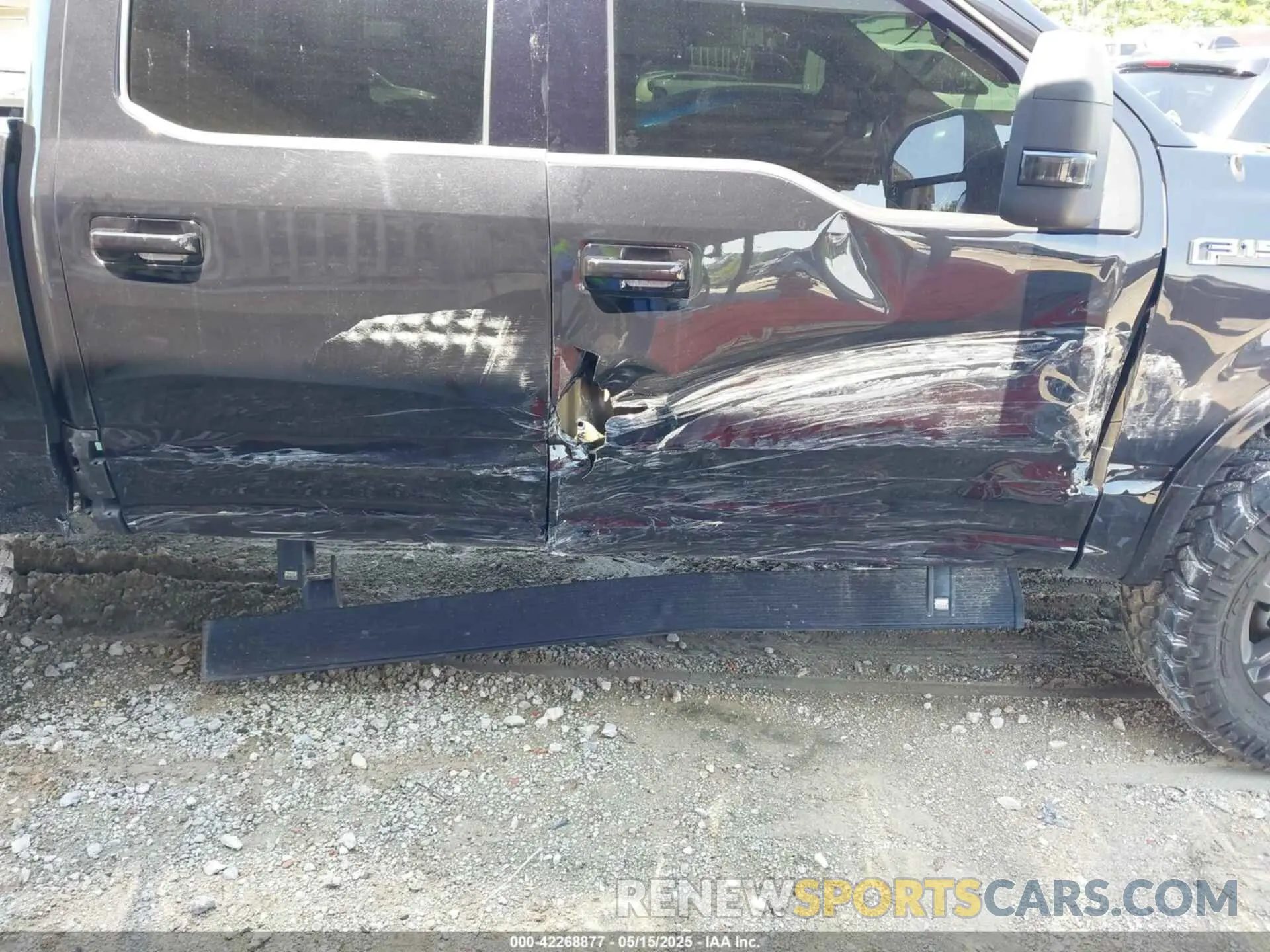6 Photograph of a damaged car 1FTEW1E50KFC01637 FORD F-150 2019