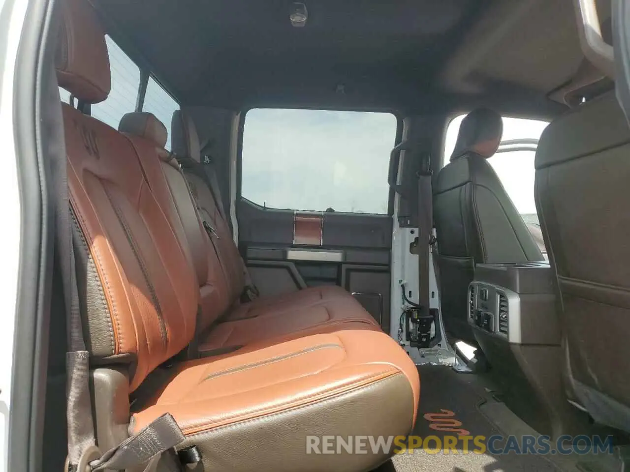 10 Photograph of a damaged car 1FTEW1E51KFB58751 FORD F-150 2019
