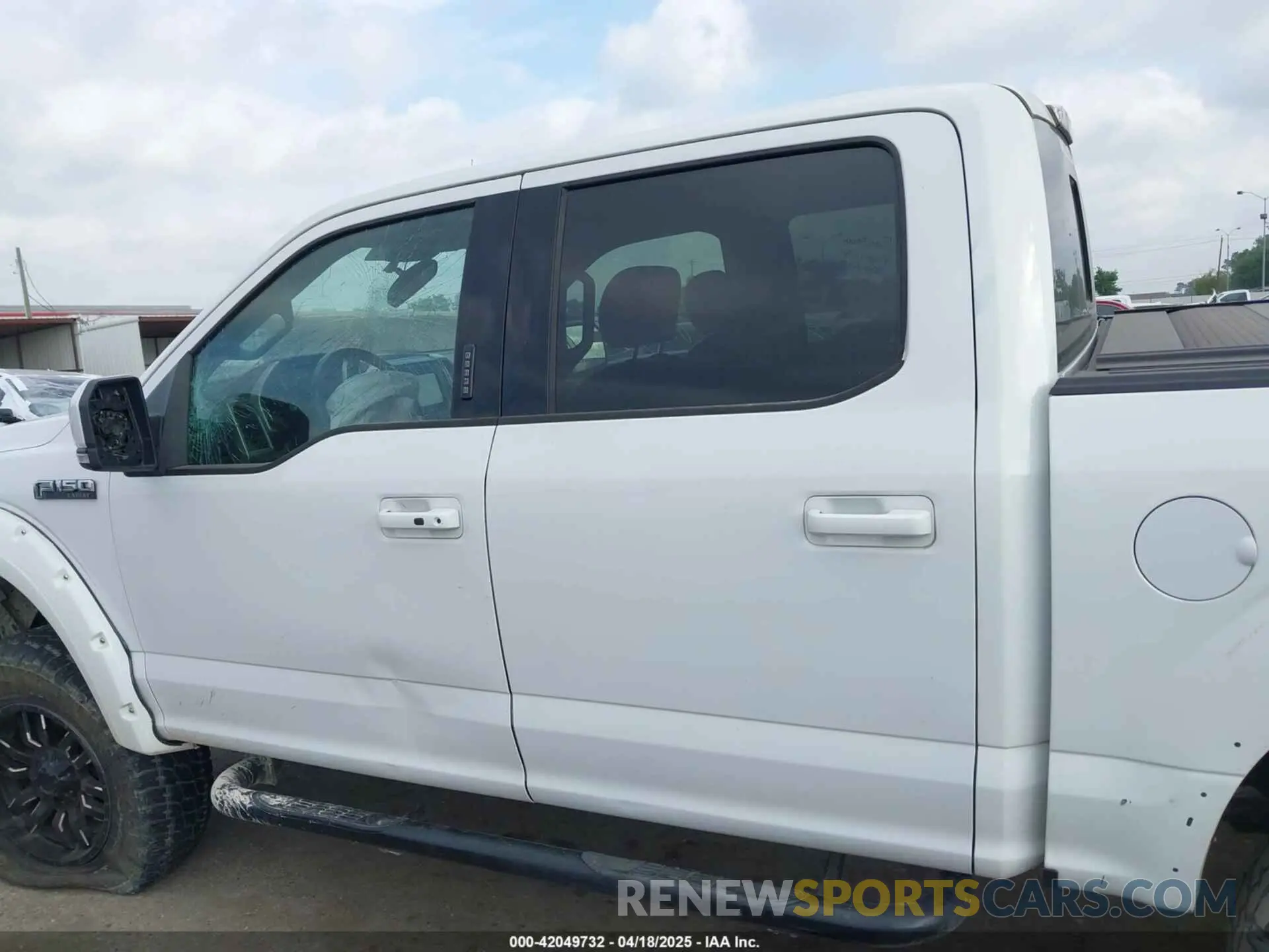 14 Photograph of a damaged car 1FTEW1E51KKC41183 FORD F-150 2019