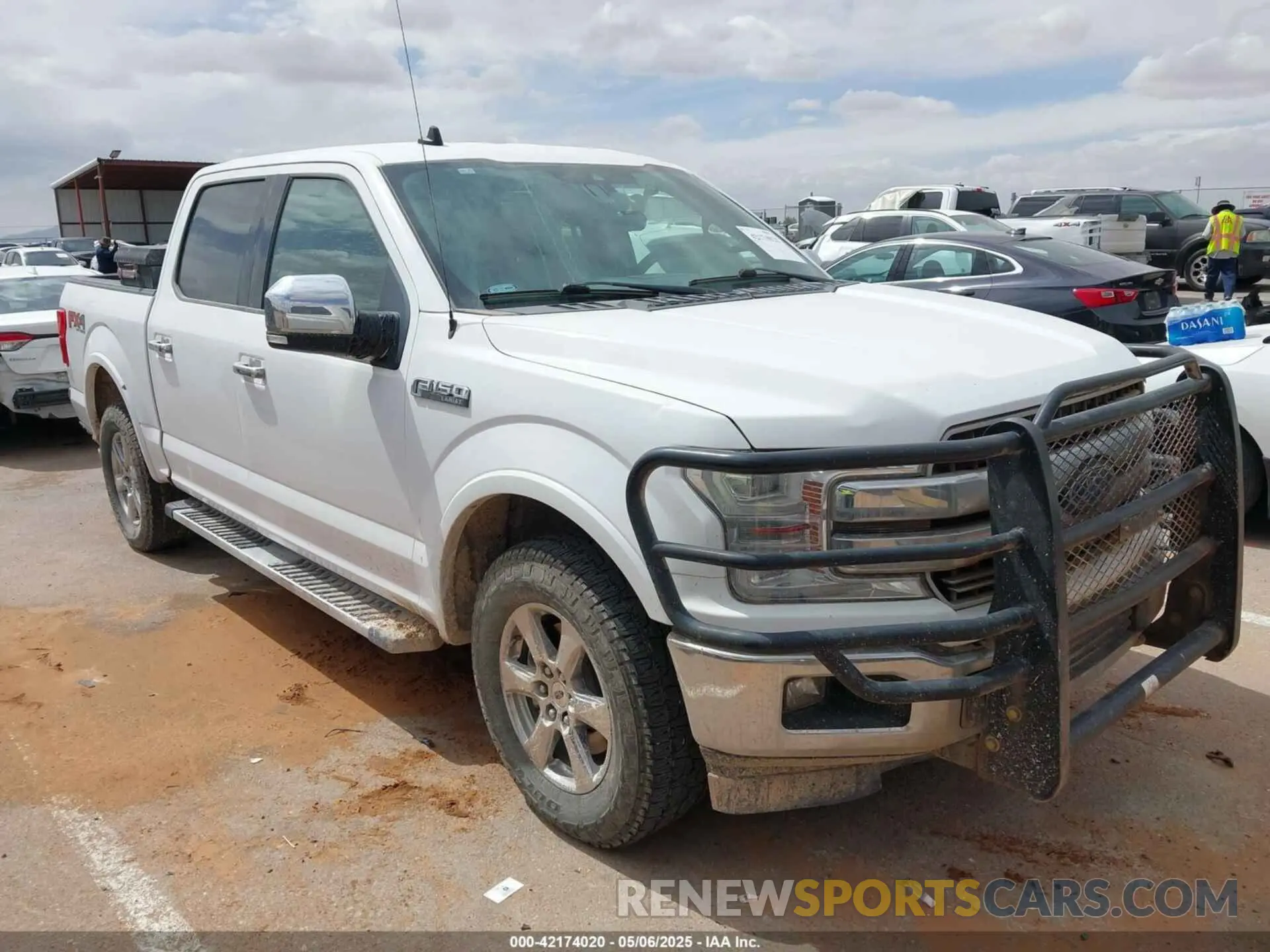 13 Photograph of a damaged car 1FTEW1E51KKD31014 FORD F-150 2019