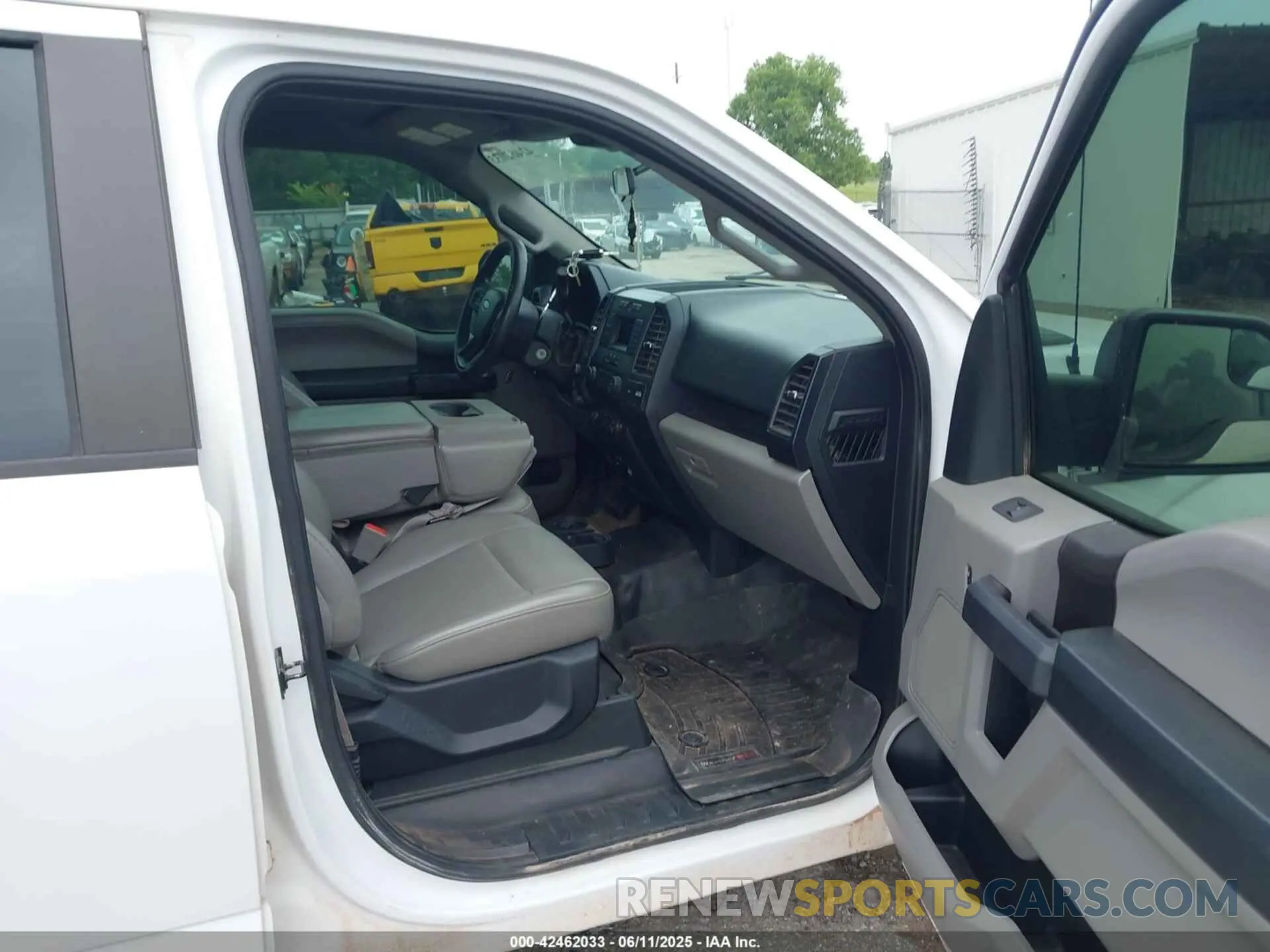 5 Photograph of a damaged car 1FTEW1E52KKD63597 FORD F-150 2019