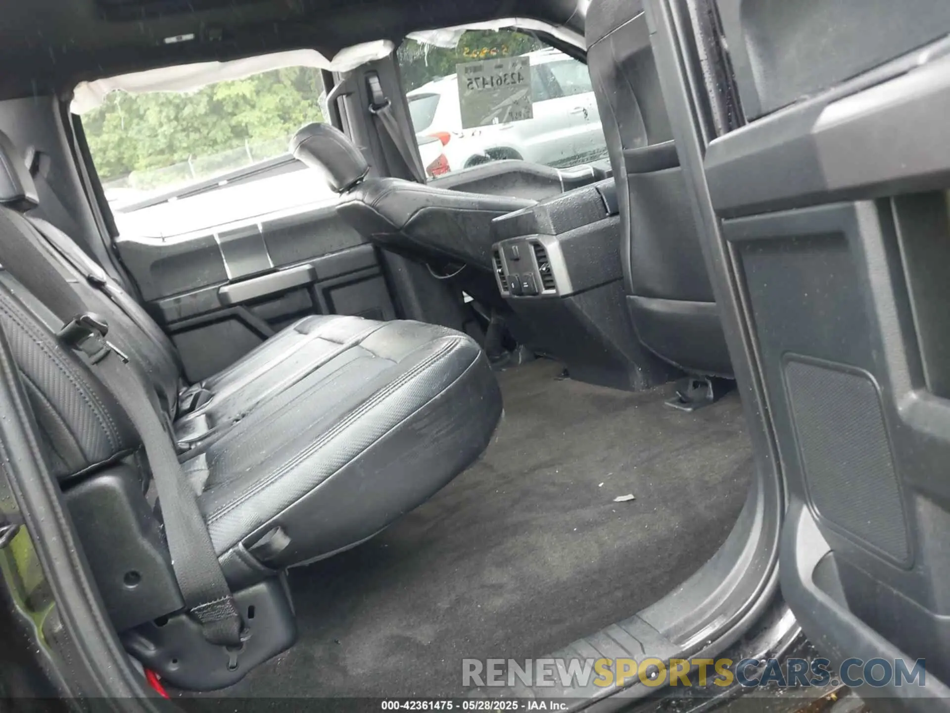 8 Photograph of a damaged car 1FTEW1E52KKE86512 FORD F-150 2019