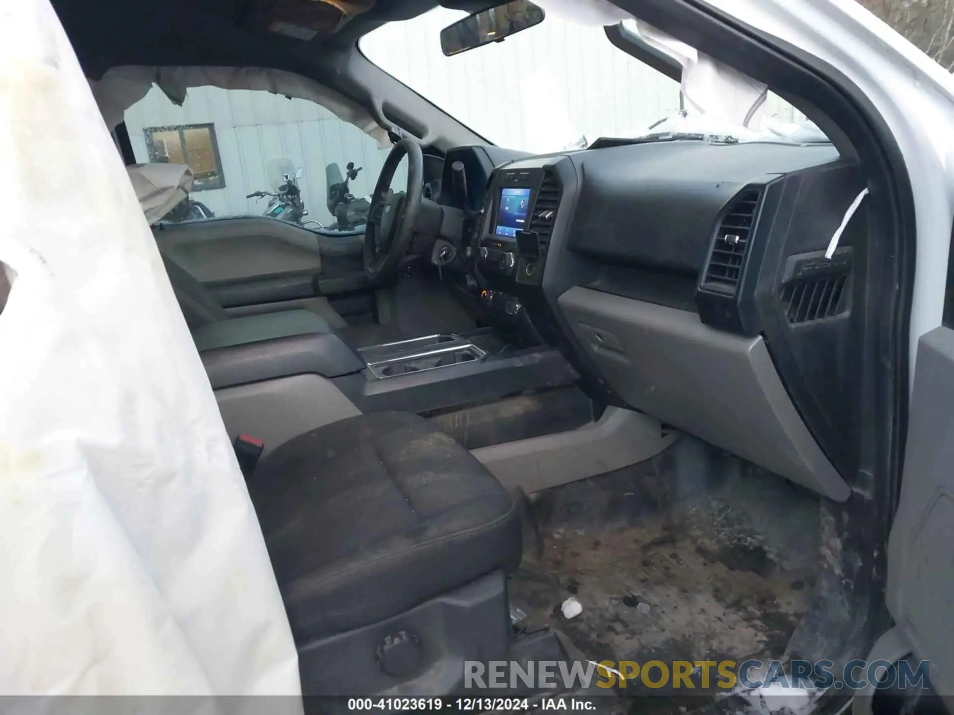 5 Photograph of a damaged car 1FTEW1E52KKF06080 FORD F-150 2019