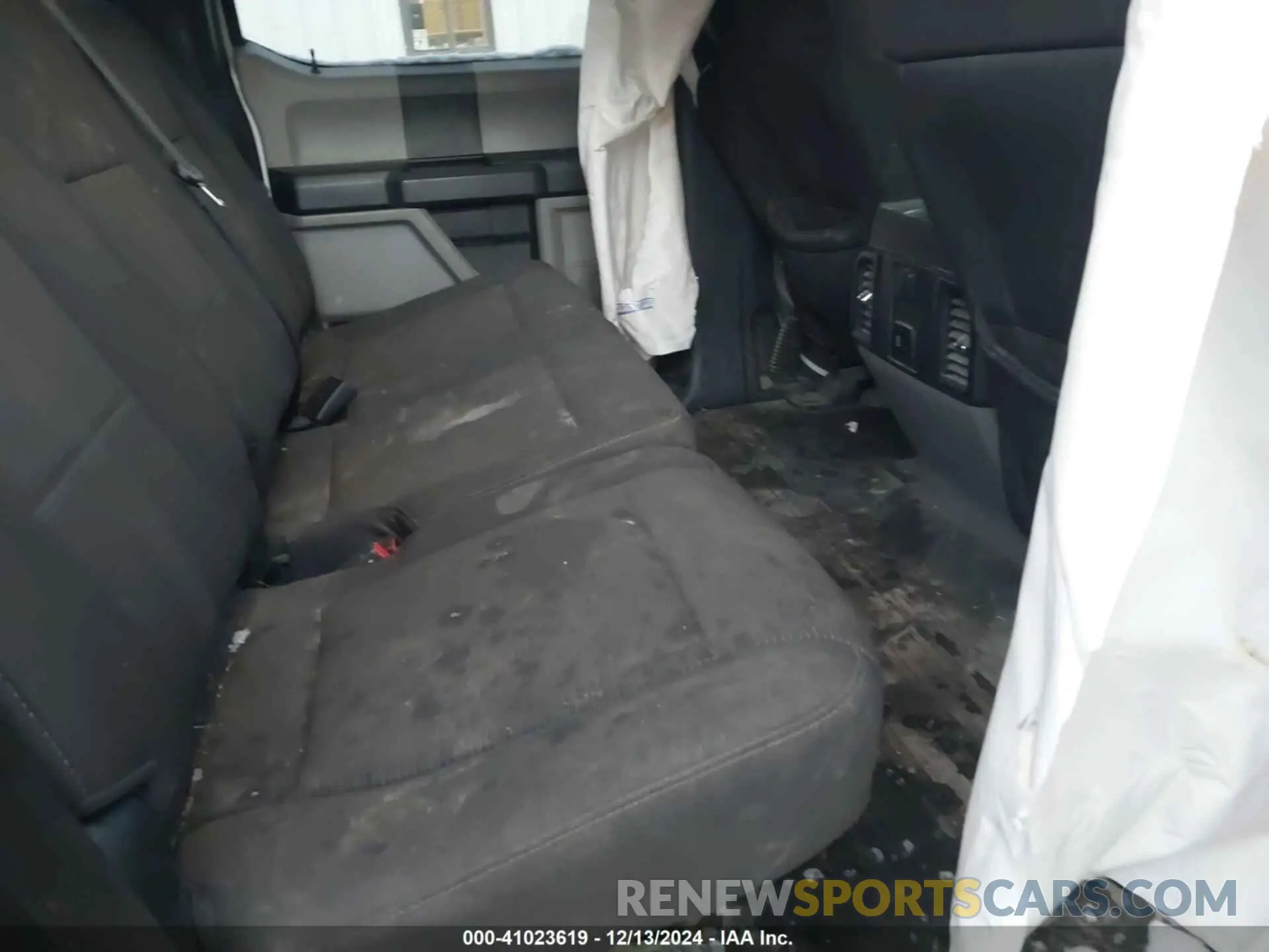 8 Photograph of a damaged car 1FTEW1E52KKF06080 FORD F-150 2019