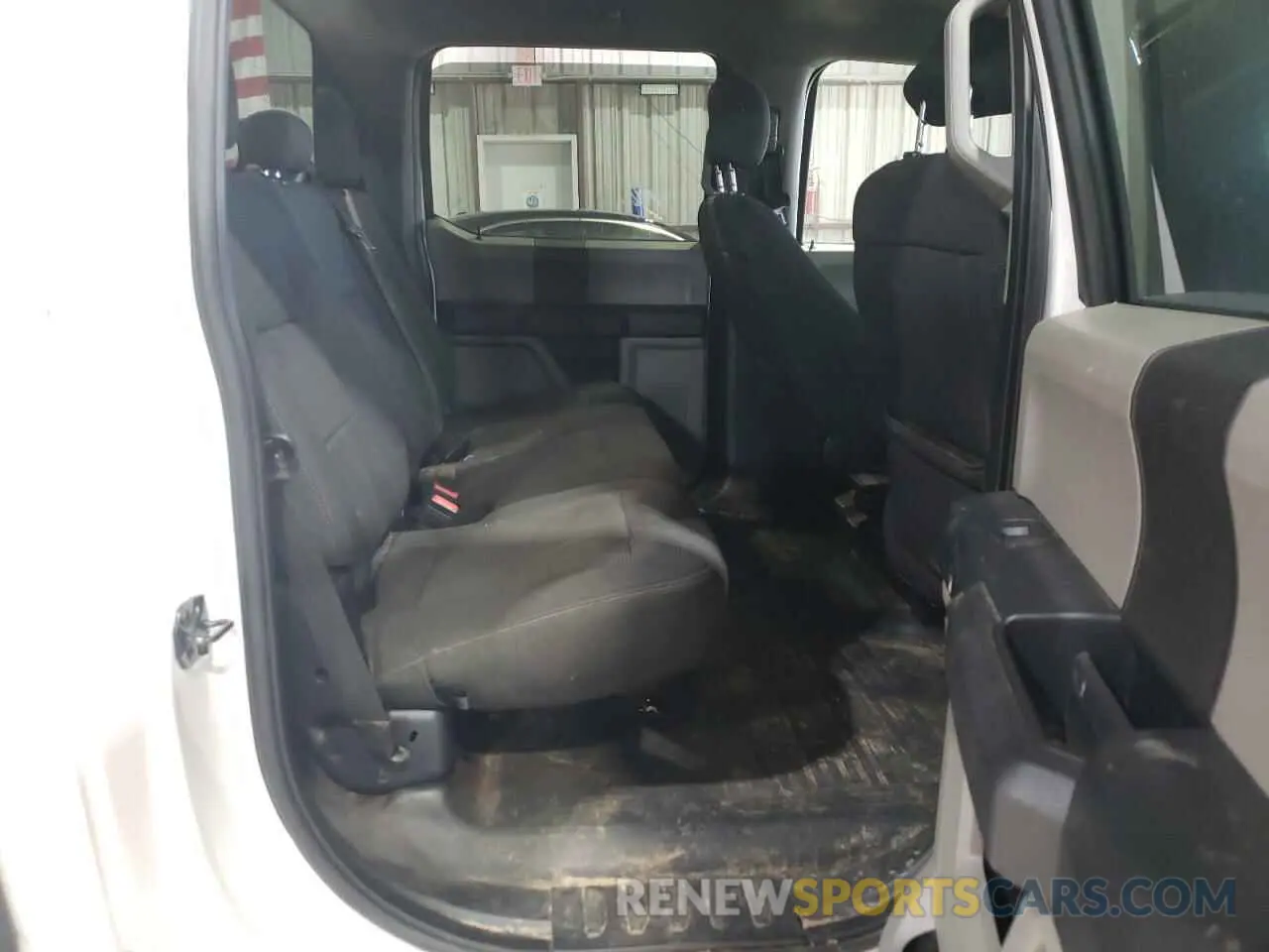 10 Photograph of a damaged car 1FTEW1E53KFA33329 FORD F-150 2019