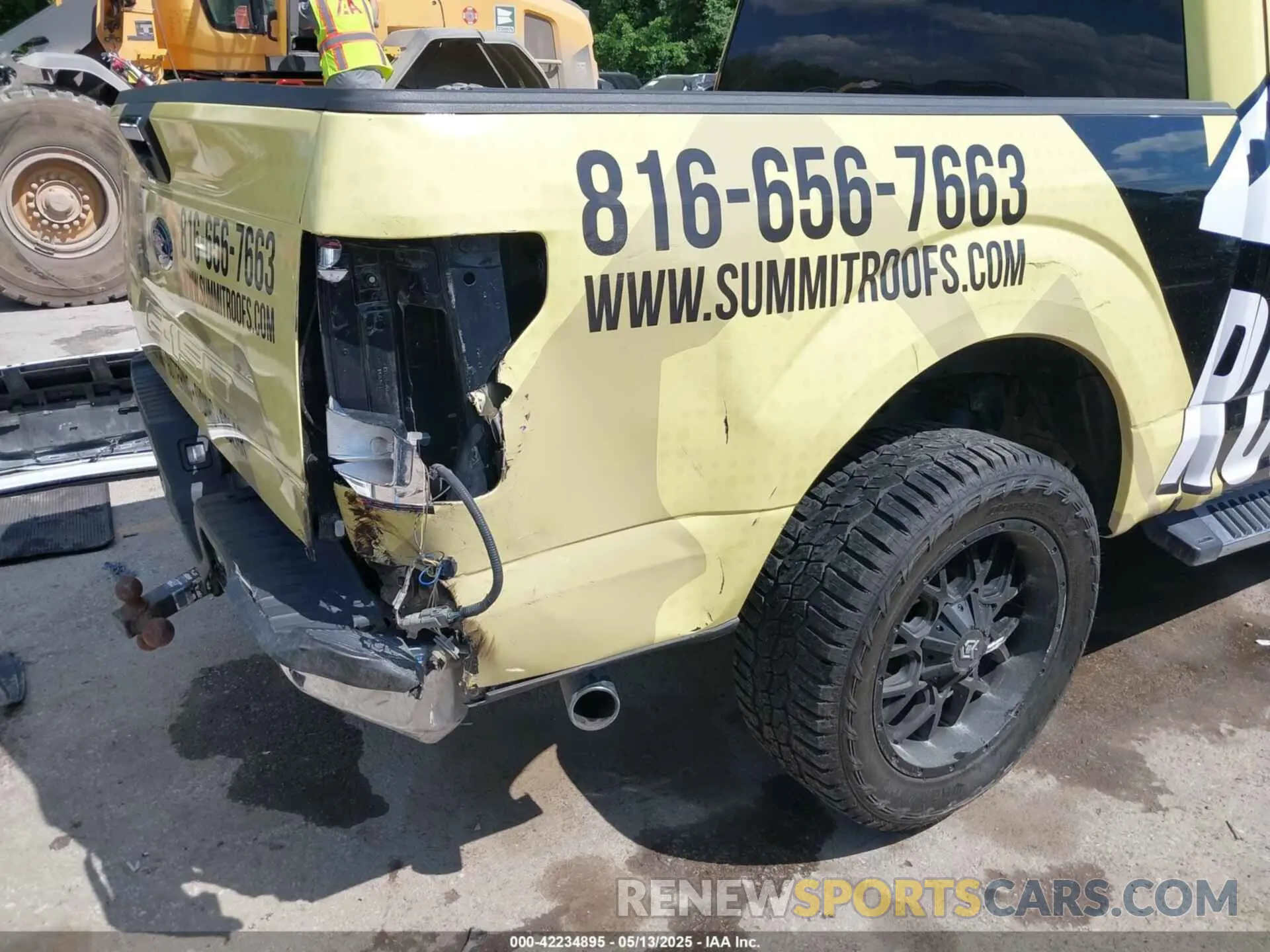 18 Photograph of a damaged car 1FTEW1E53KFC71746 FORD F-150 2019