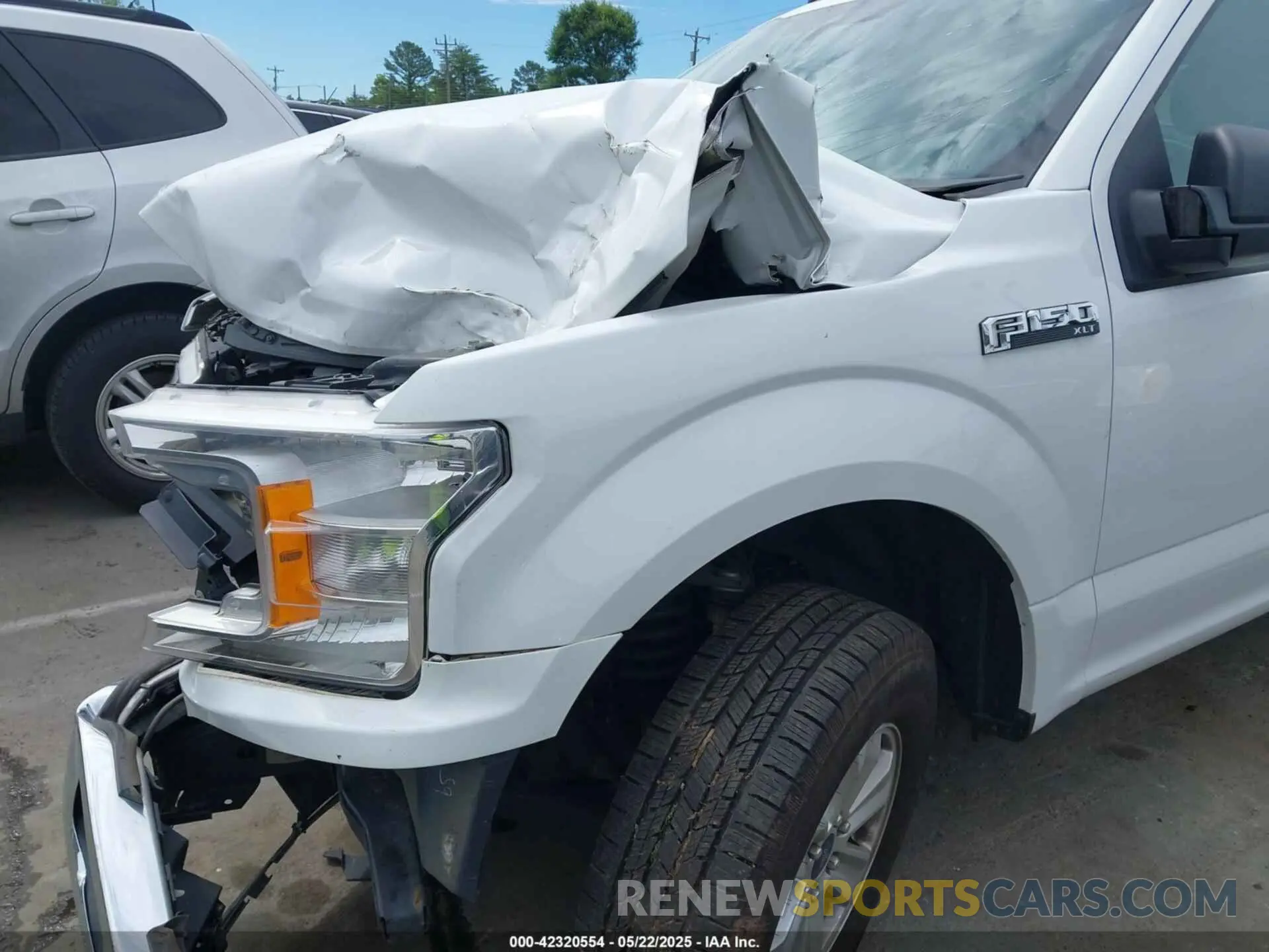 18 Photograph of a damaged car 1FTEW1E53KFD17091 FORD F-150 2019