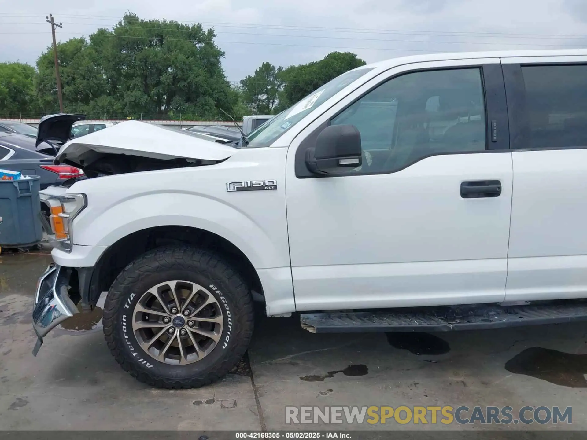 18 Photograph of a damaged car 1FTEW1E54KFA20525 FORD F-150 2019