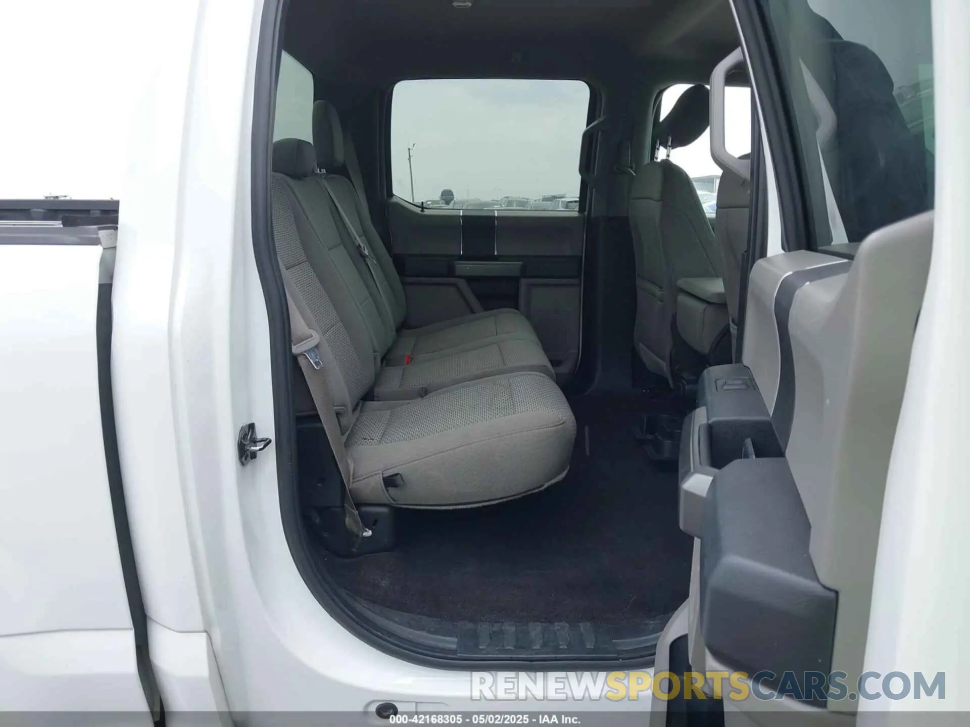 8 Photograph of a damaged car 1FTEW1E54KFA20525 FORD F-150 2019