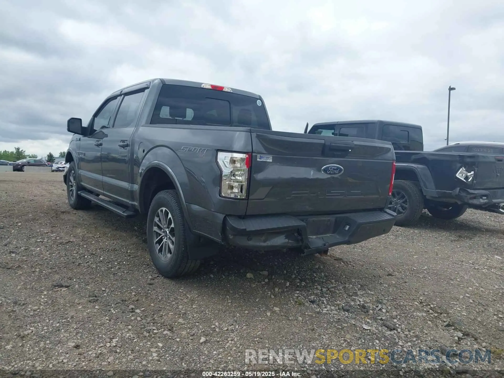 3 Photograph of a damaged car 1FTEW1E54KFD52495 FORD F-150 2019