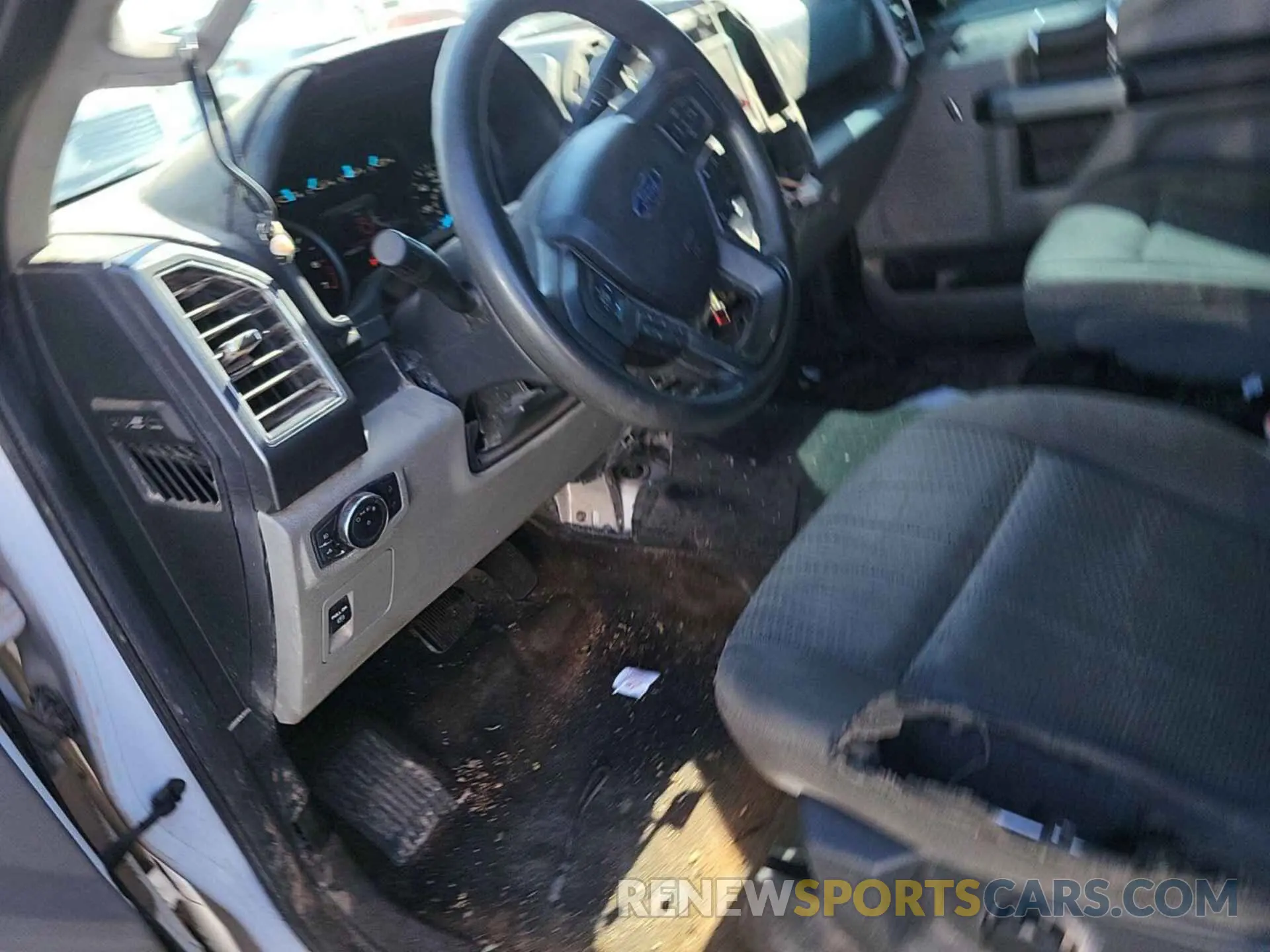 28 Photograph of a damaged car 1FTEW1E54KKC71780 FORD F-150 2019