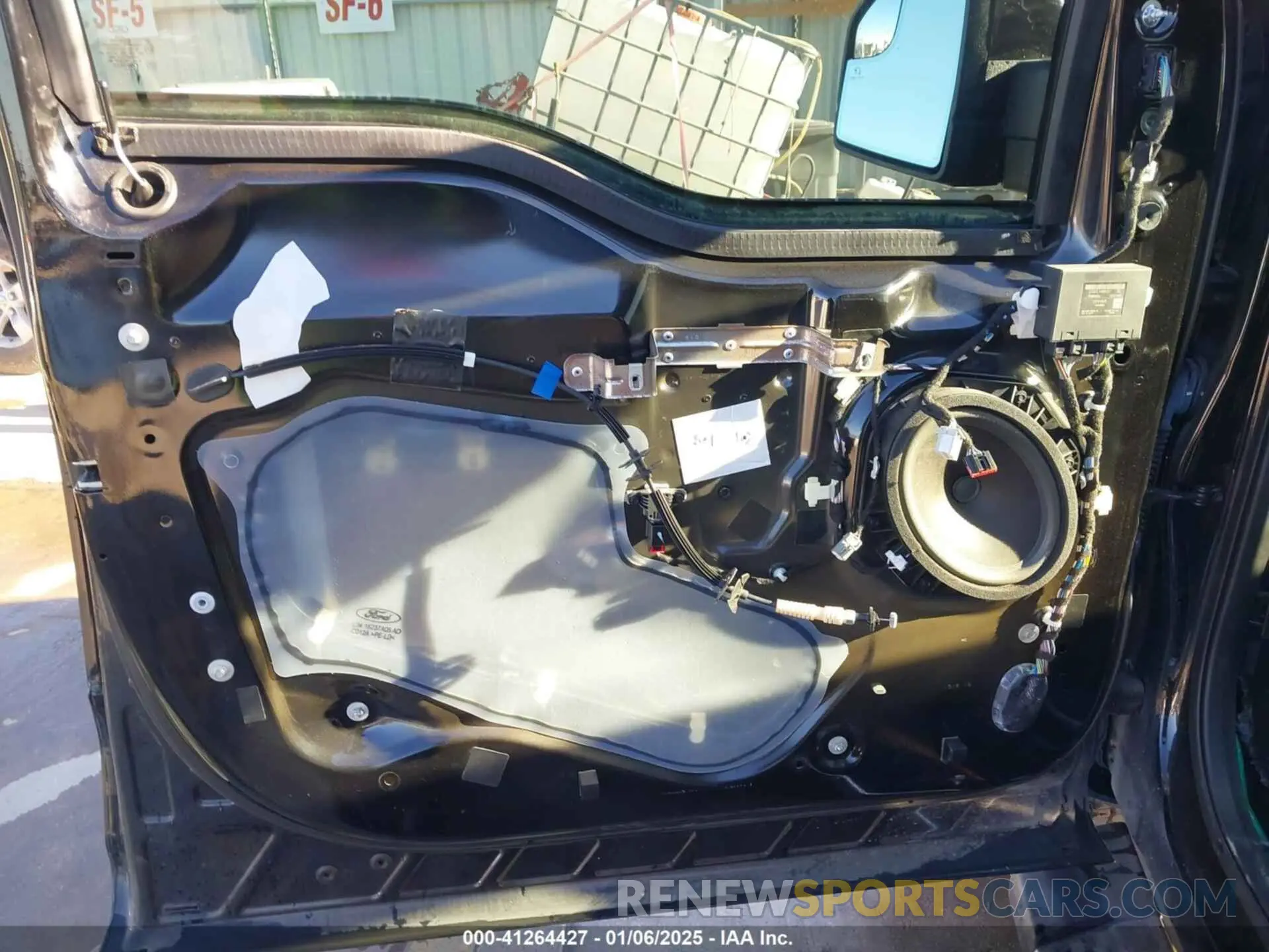 18 Photograph of a damaged car 1FTEW1E55KFB03252 FORD F-150 2019