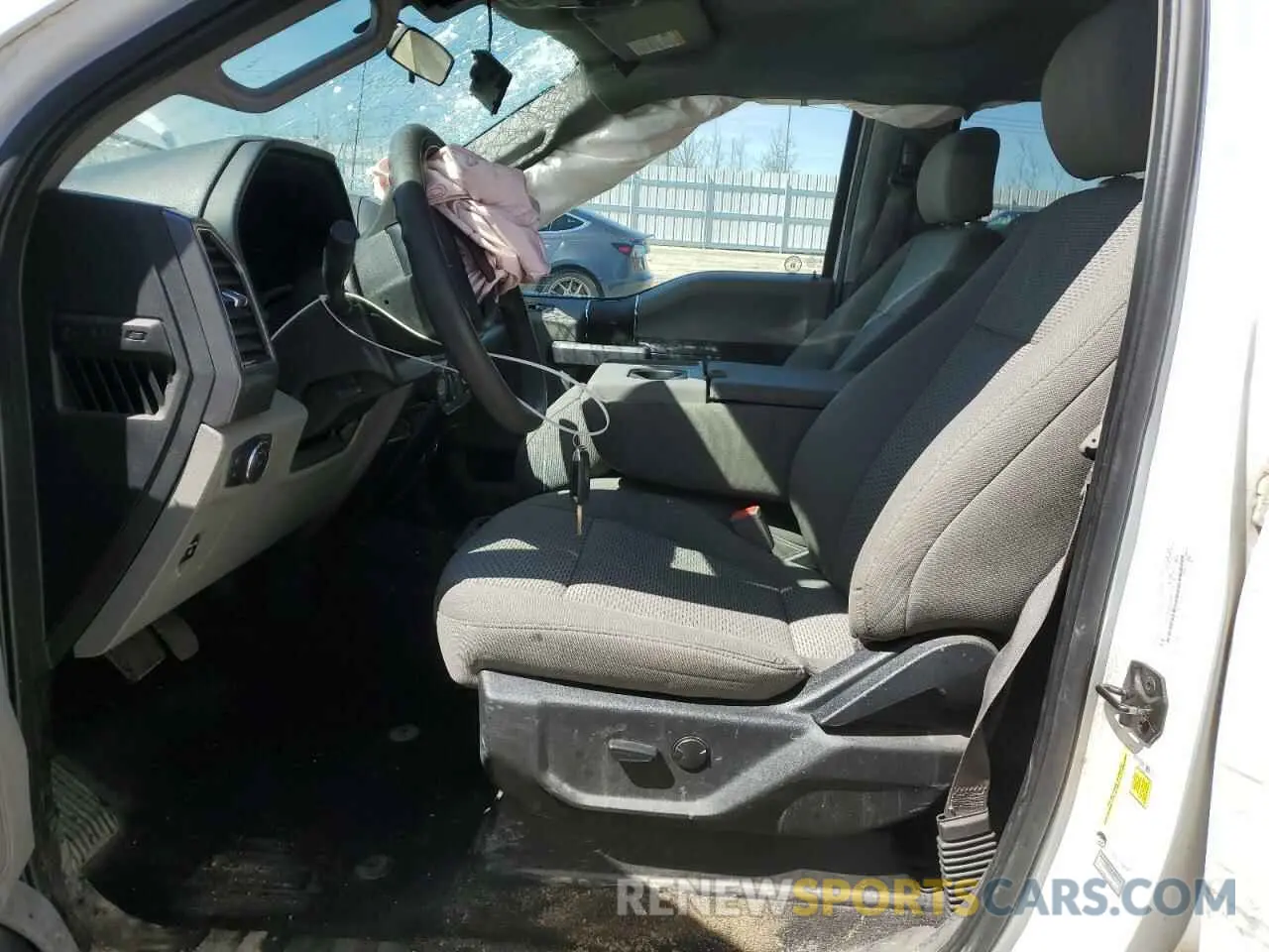 7 Photograph of a damaged car 1FTEW1E55KFB70224 FORD F-150 2019