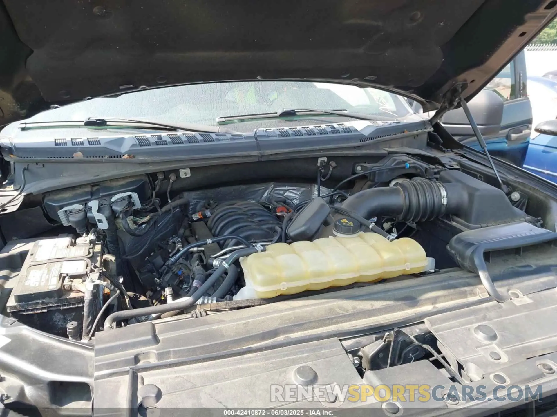 10 Photograph of a damaged car 1FTEW1E56KFA63764 FORD F-150 2019