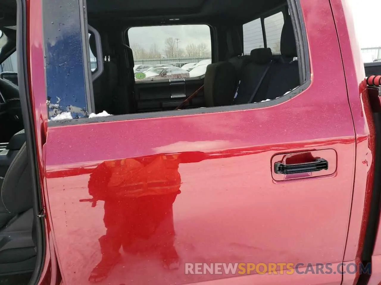 10 Photograph of a damaged car 1FTEW1E56KFB64268 FORD F-150 2019