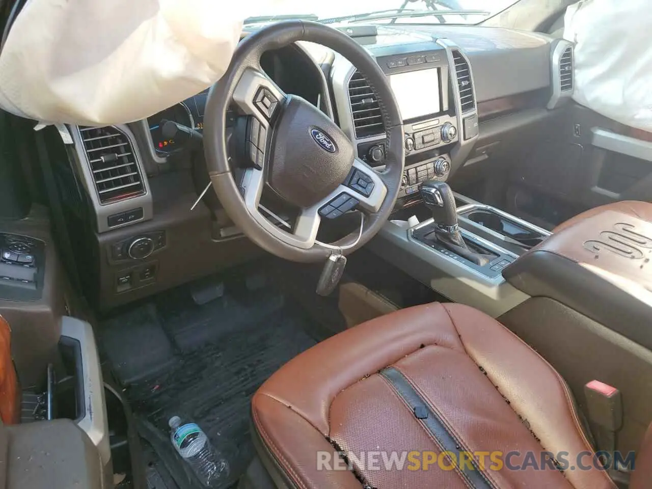 8 Photograph of a damaged car 1FTEW1E56KFD49761 FORD F-150 2019