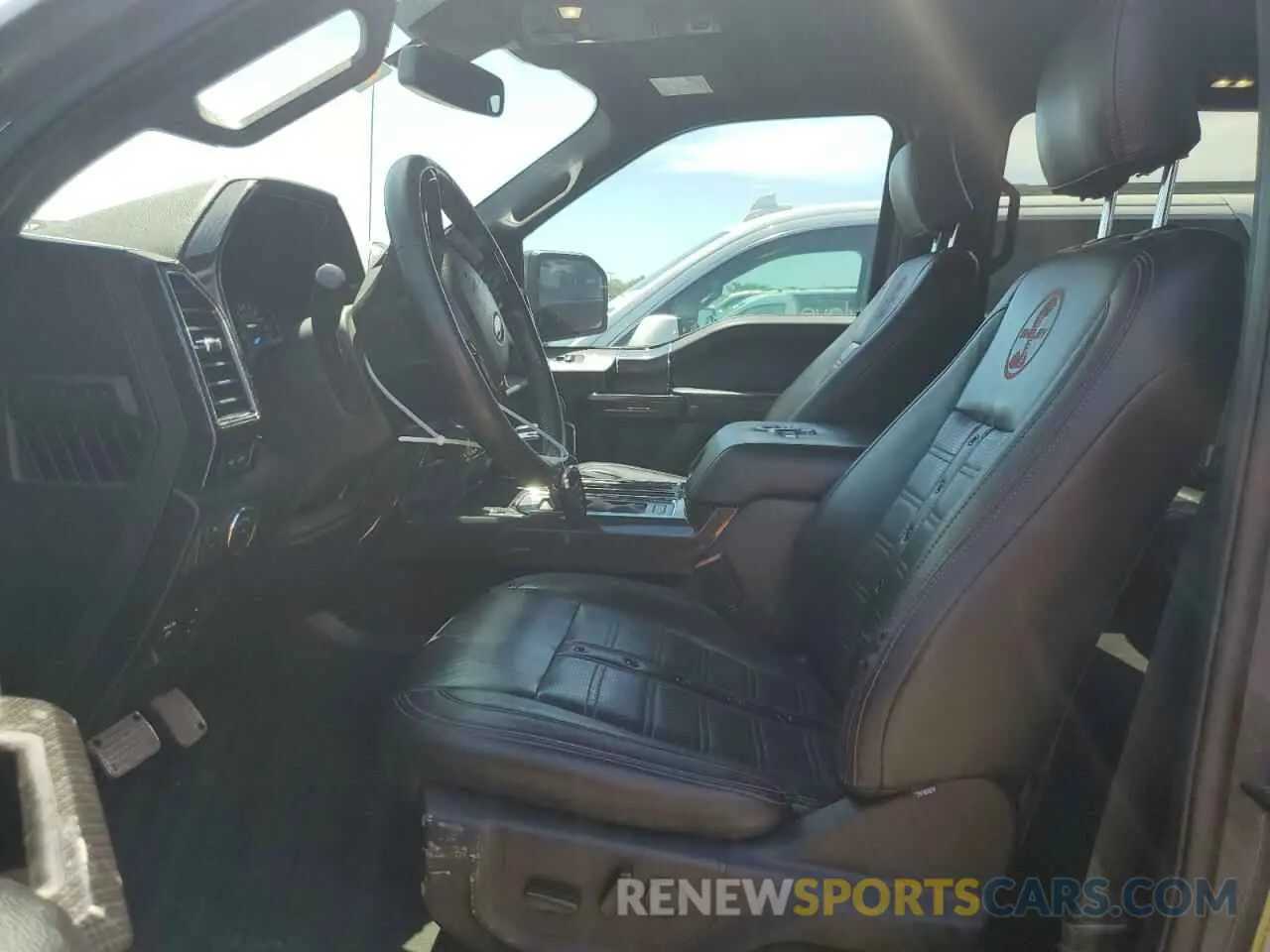 7 Photograph of a damaged car 1FTEW1E56KKC61879 FORD F-150 2019