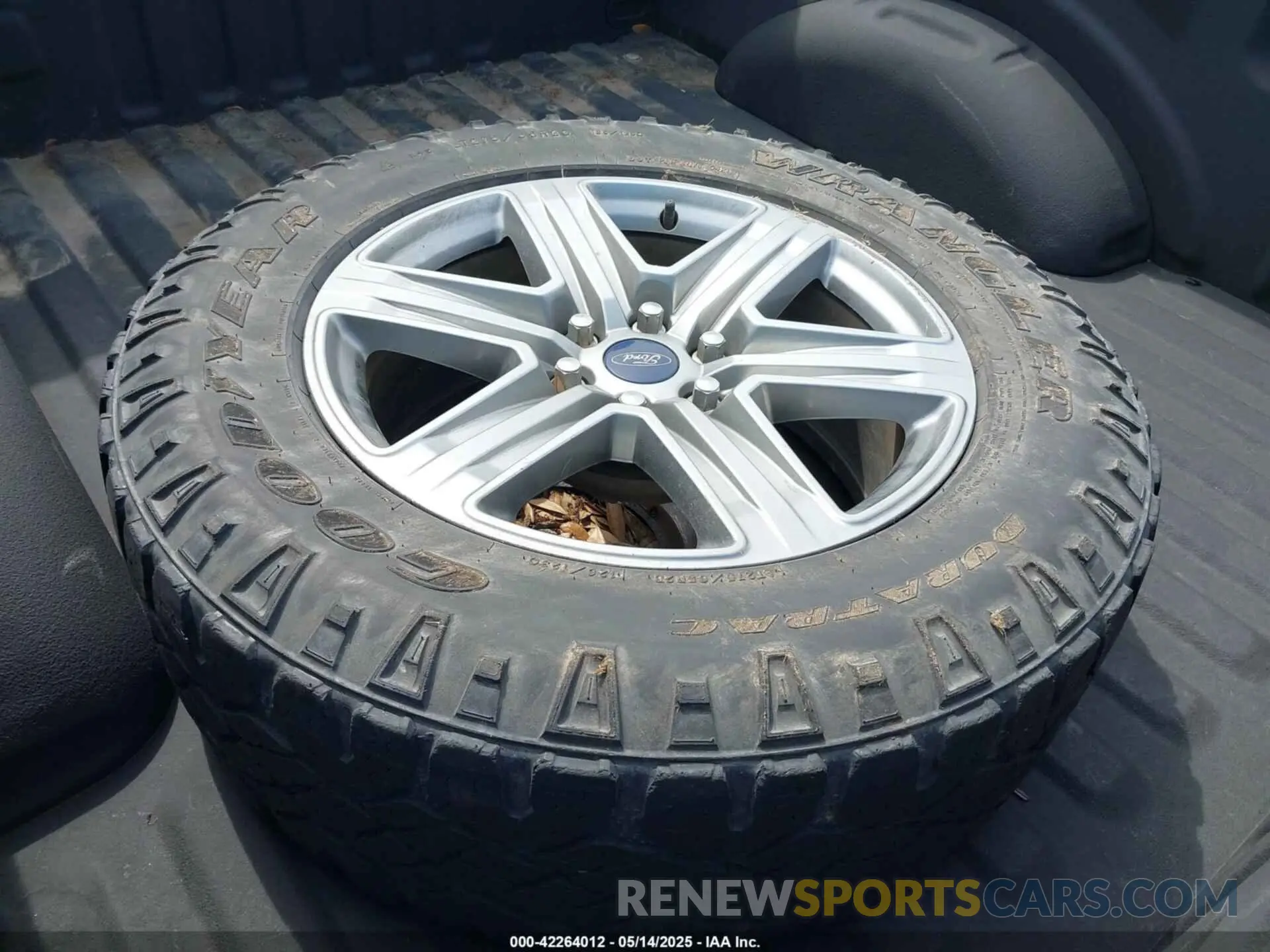 12 Photograph of a damaged car 1FTEW1E56KKD63327 FORD F-150 2019