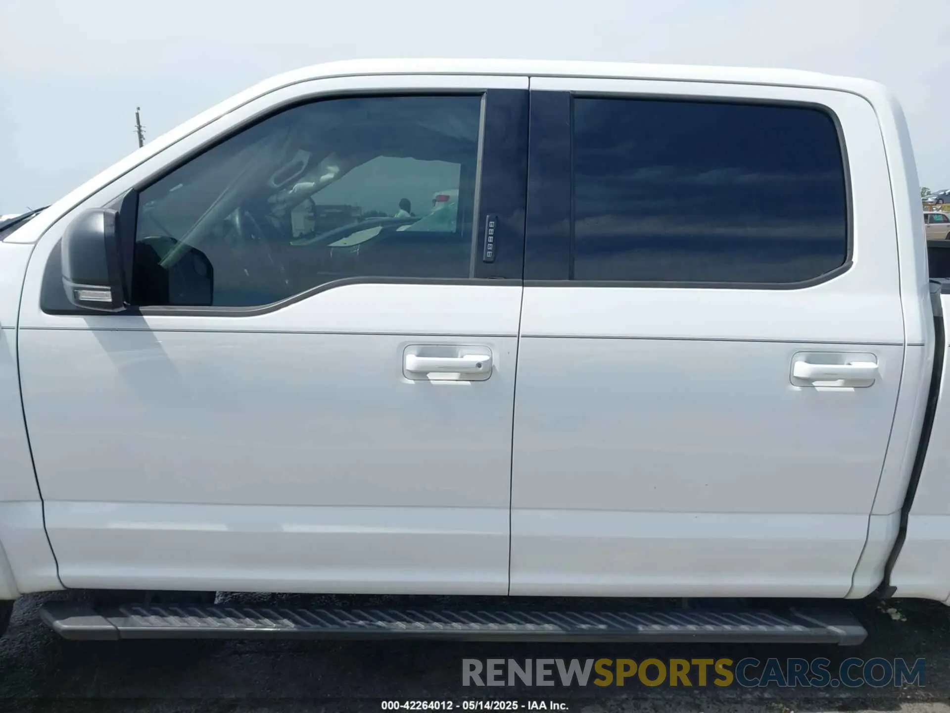 15 Photograph of a damaged car 1FTEW1E56KKD63327 FORD F-150 2019