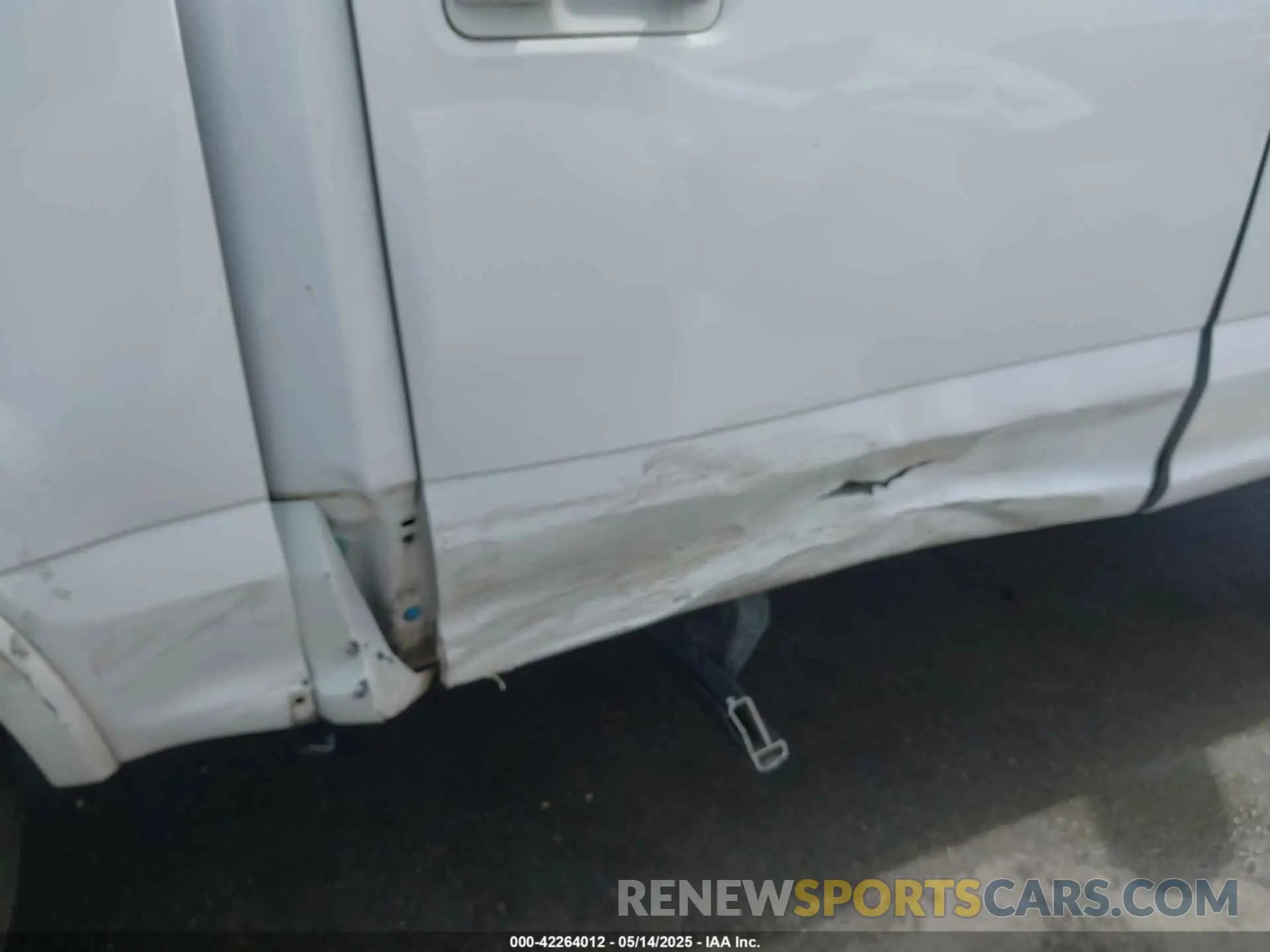 6 Photograph of a damaged car 1FTEW1E56KKD63327 FORD F-150 2019
