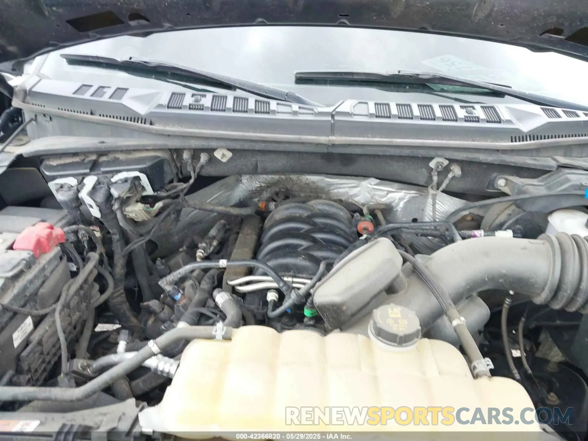 10 Photograph of a damaged car 1FTEW1E57KFB26788 FORD F-150 2019