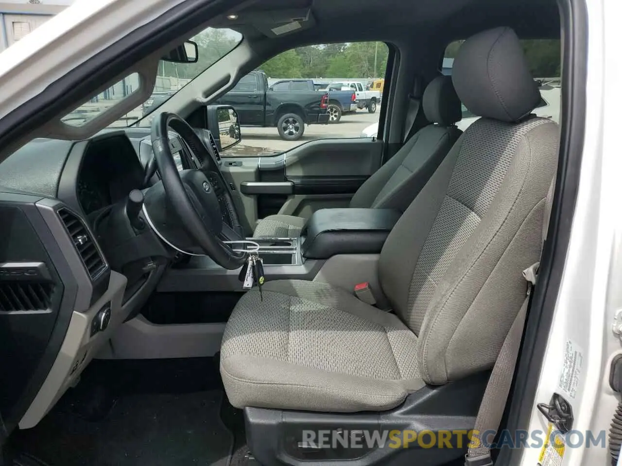 7 Photograph of a damaged car 1FTEW1E57KFB58804 FORD F-150 2019