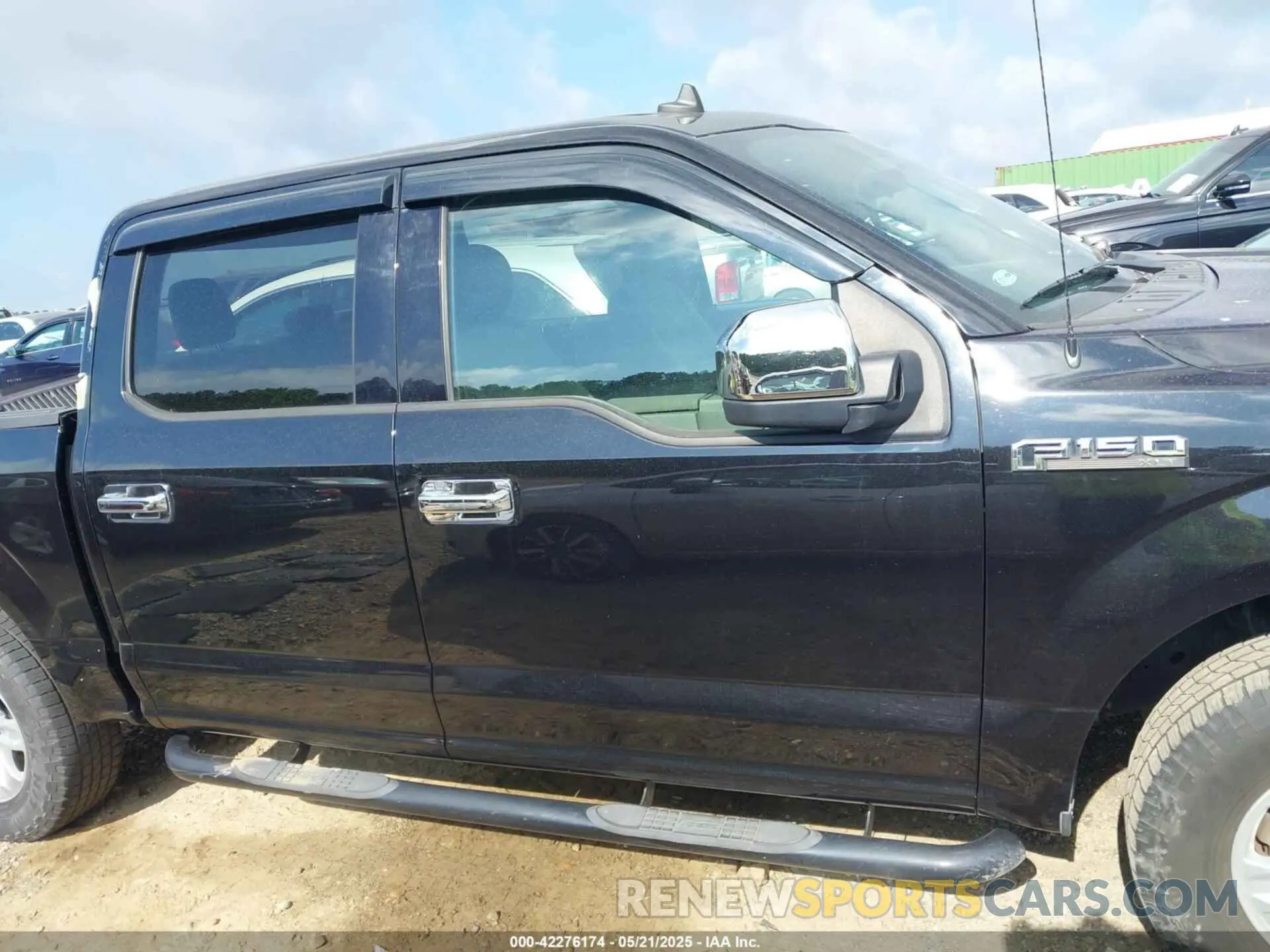 13 Photograph of a damaged car 1FTEW1E57KKC40393 FORD F-150 2019