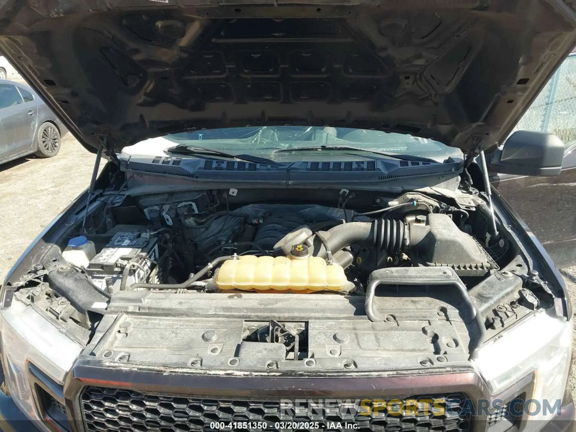10 Photograph of a damaged car 1FTEW1E57KKD43068 FORD F-150 2019