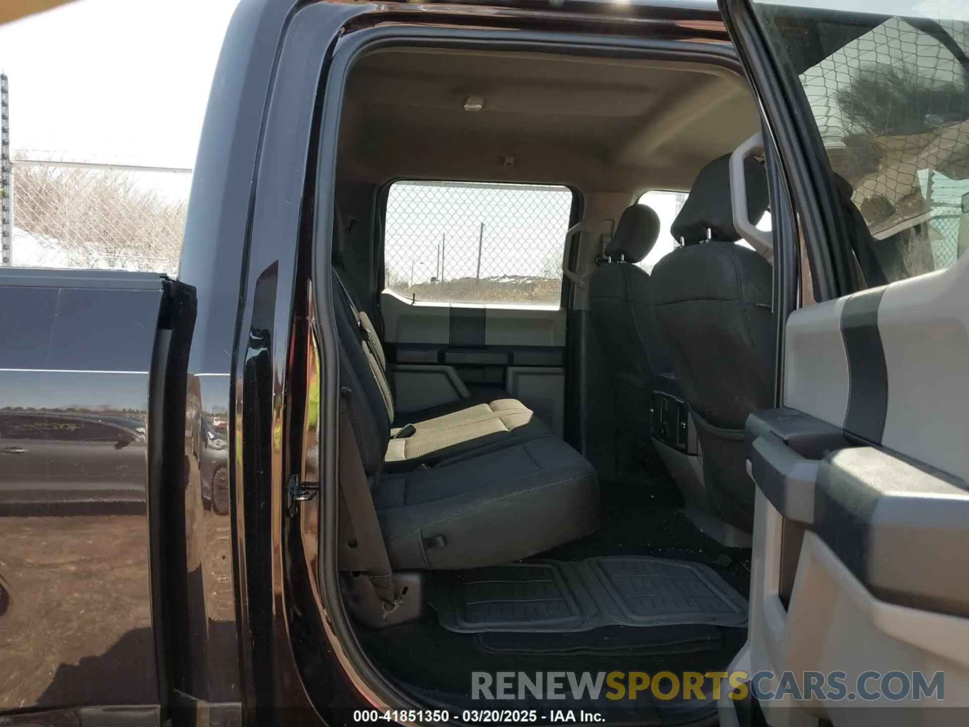 8 Photograph of a damaged car 1FTEW1E57KKD43068 FORD F-150 2019