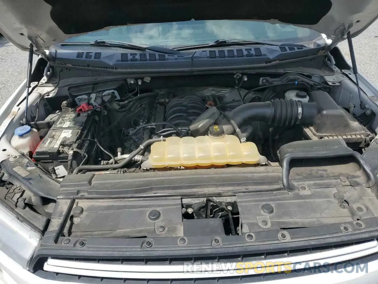 11 Photograph of a damaged car 1FTEW1E58KFA50756 FORD F-150 2019